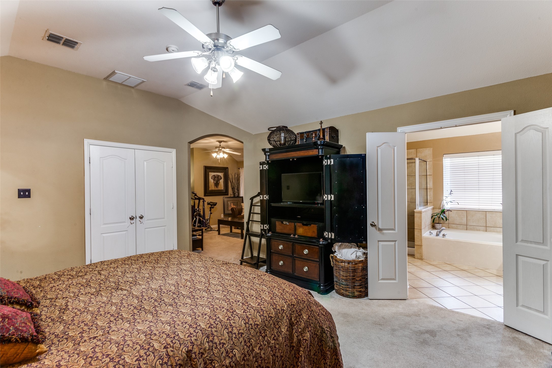 3716 Queenswood Court