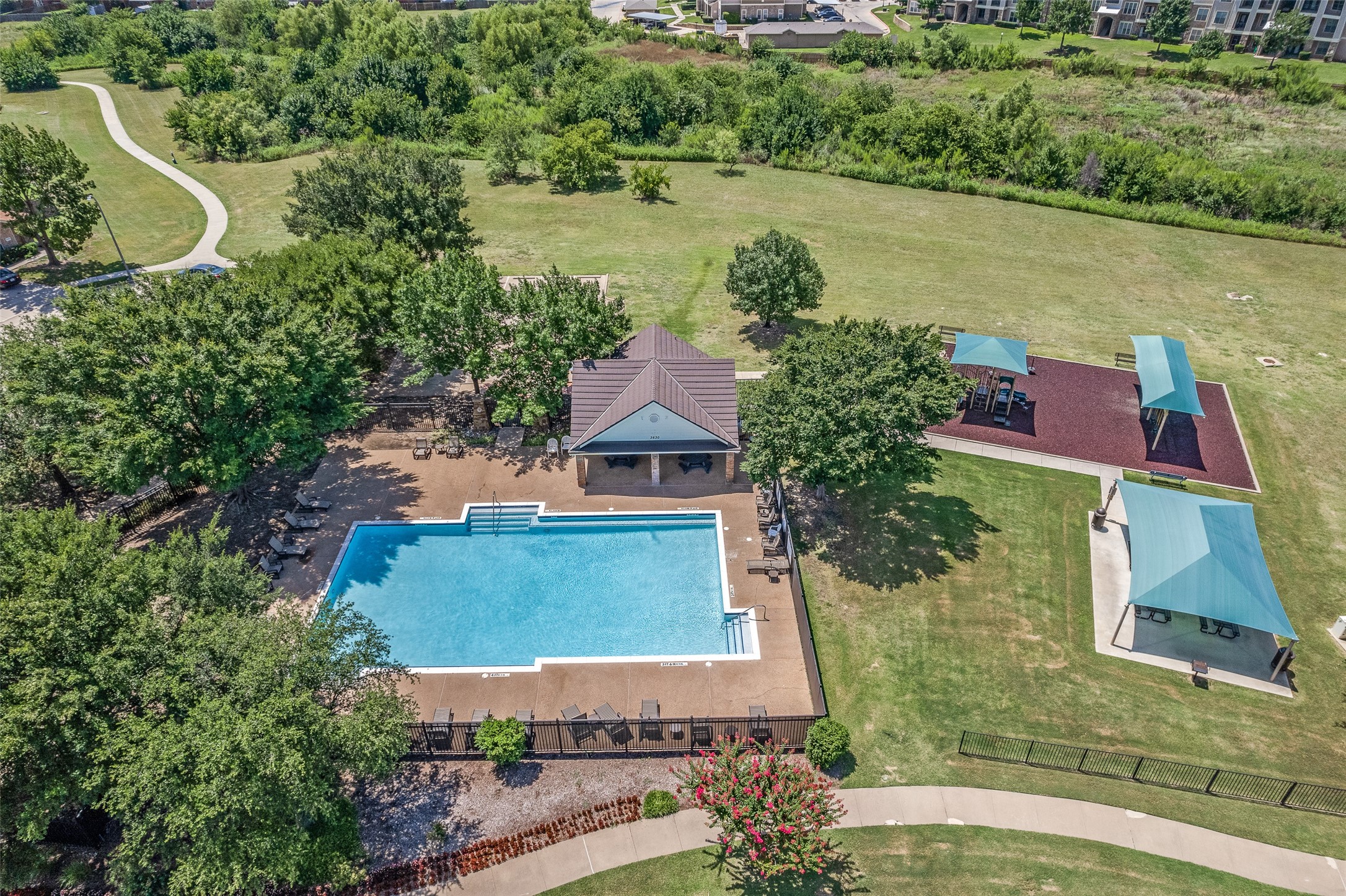 3716 Queenswood Court