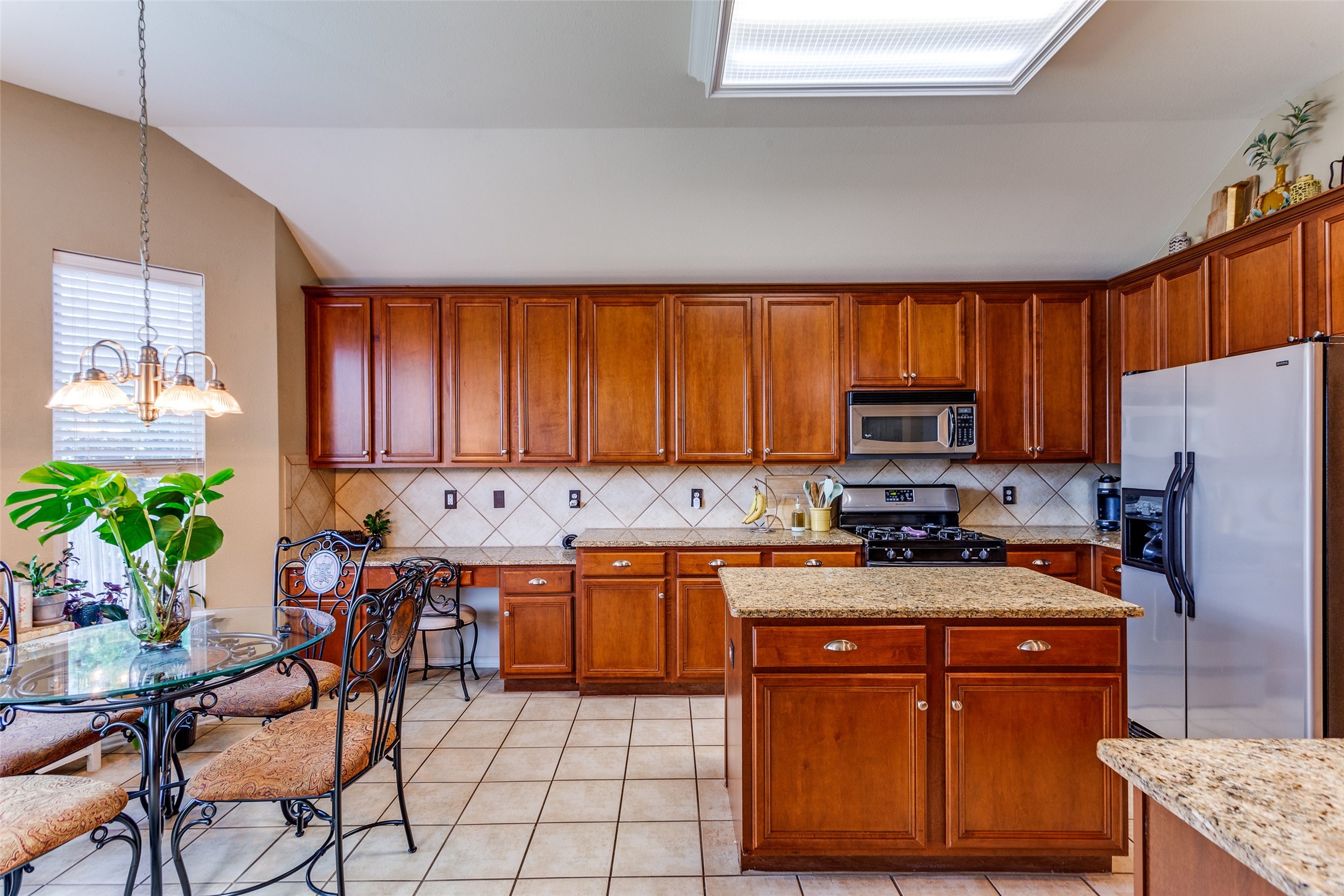 3716 Queenswood Court