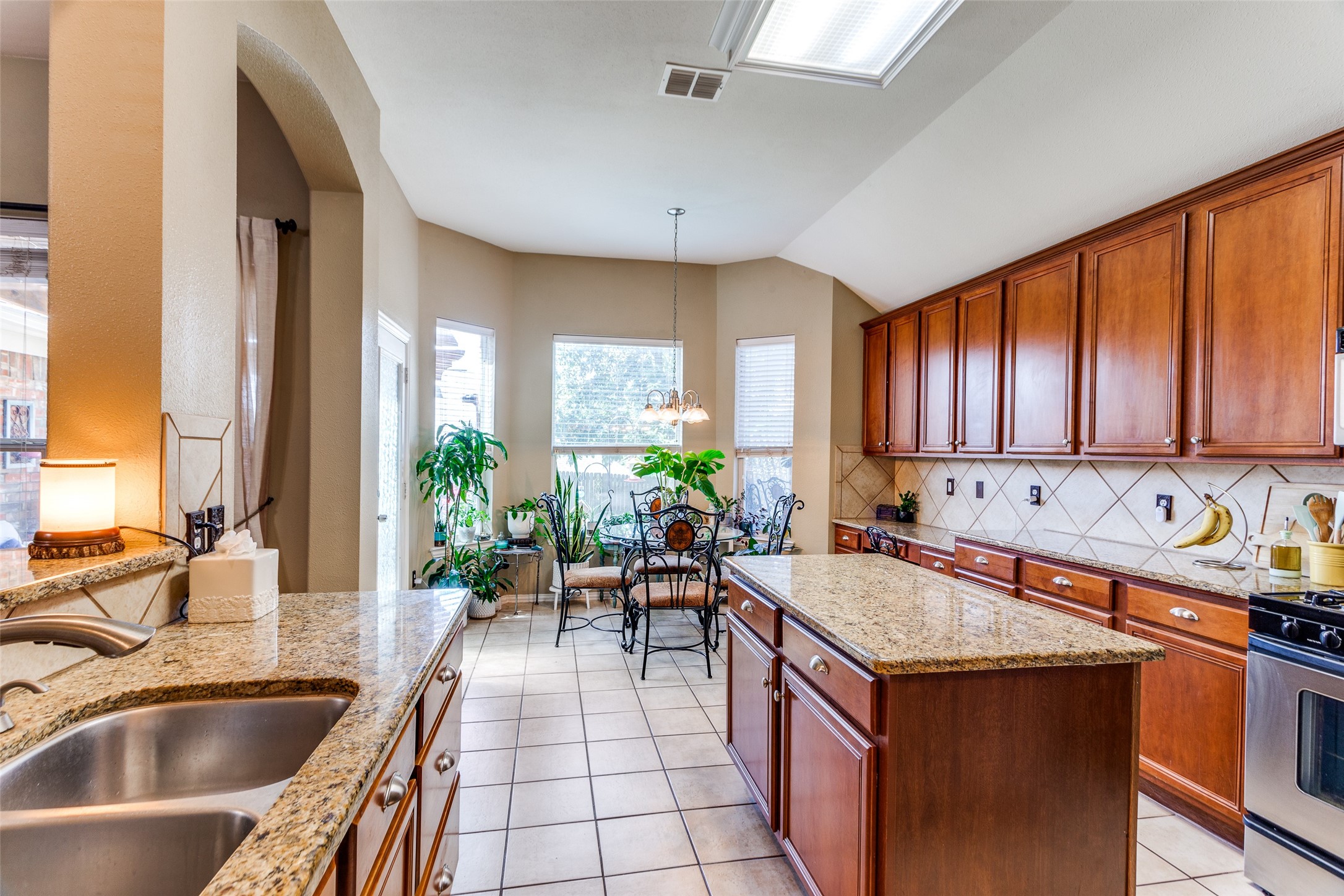 3716 Queenswood Court