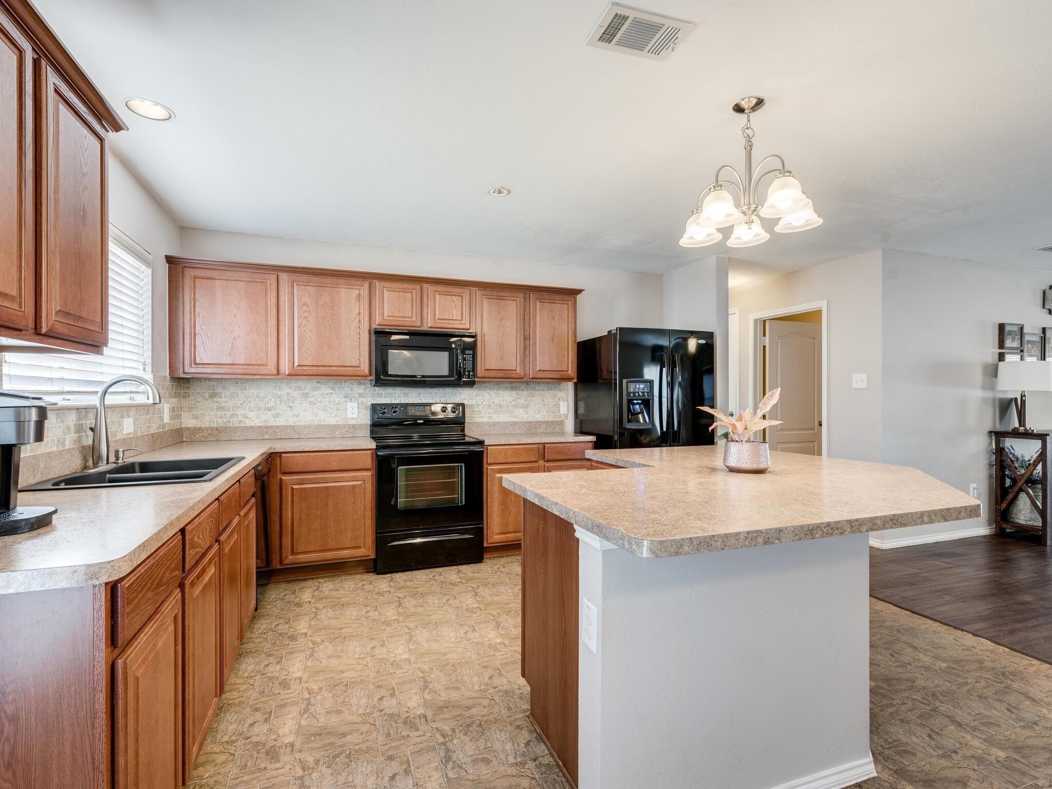 4816 Blue Top Drive
