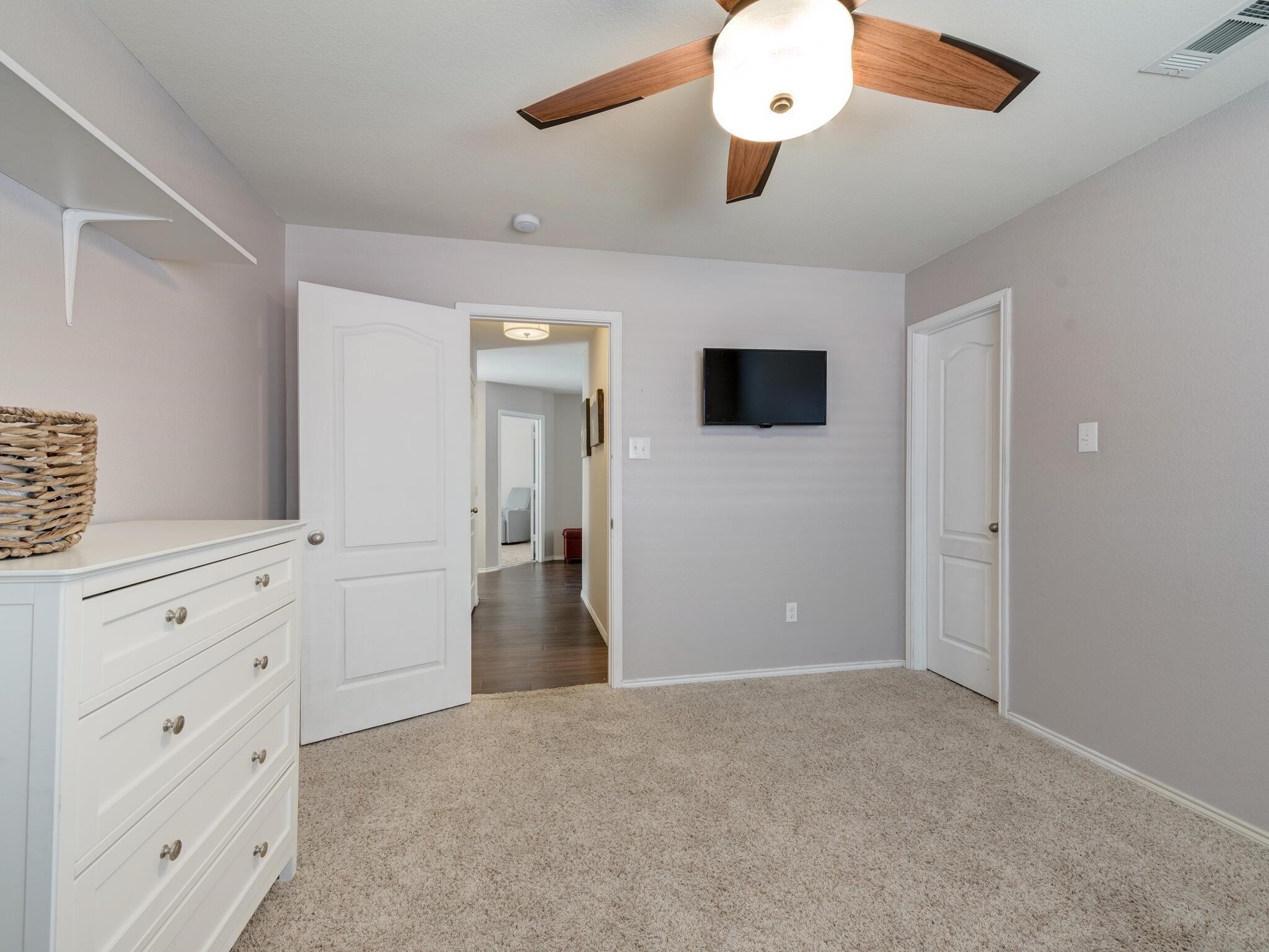 4816 Blue Top Drive