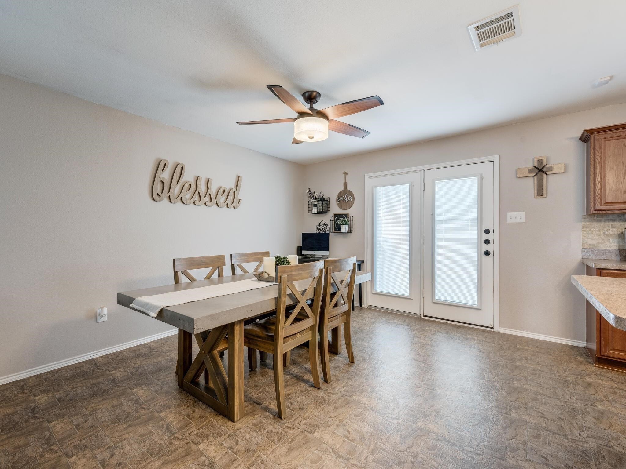 4816 Blue Top Drive