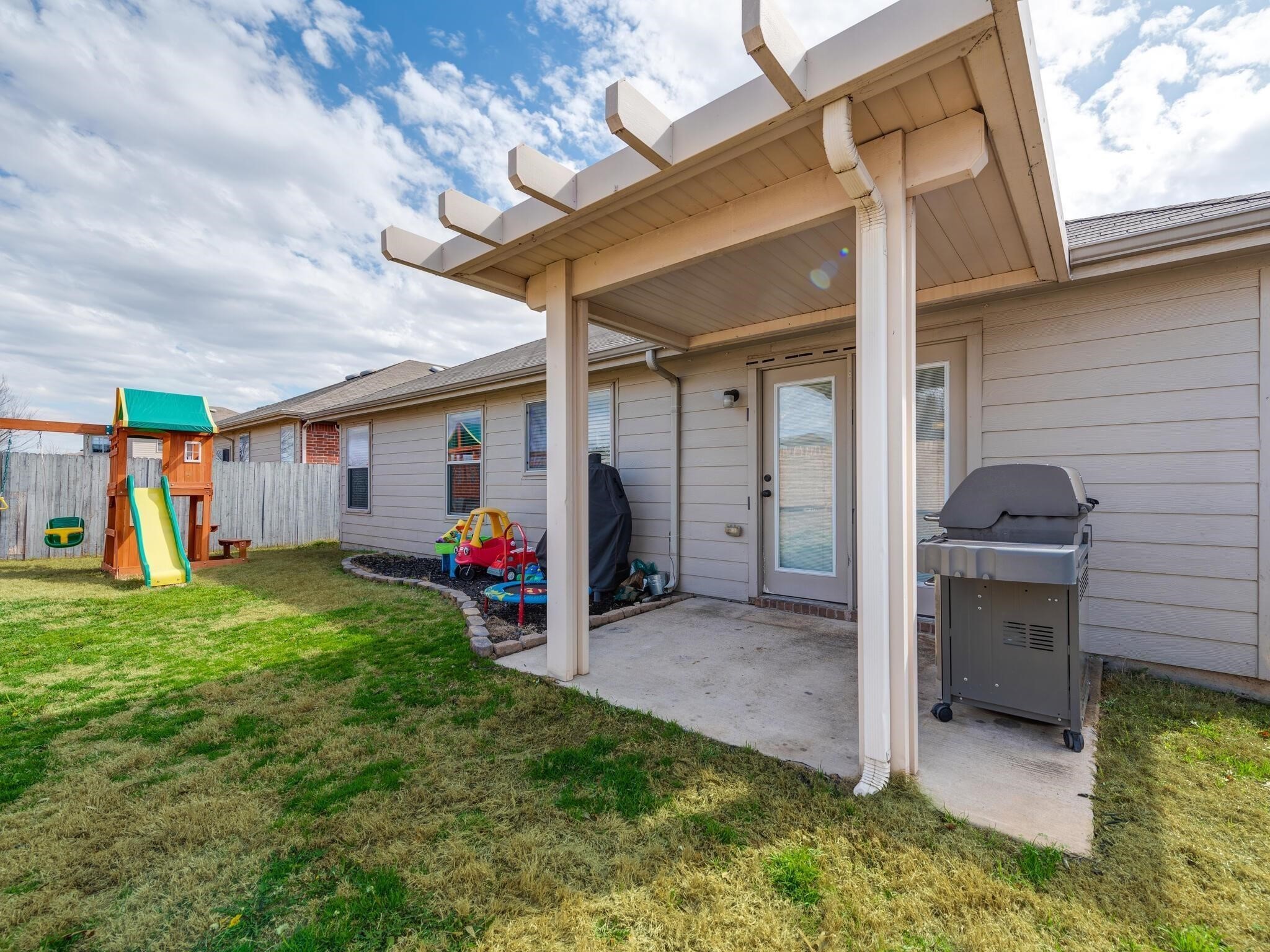 4816 Blue Top Drive