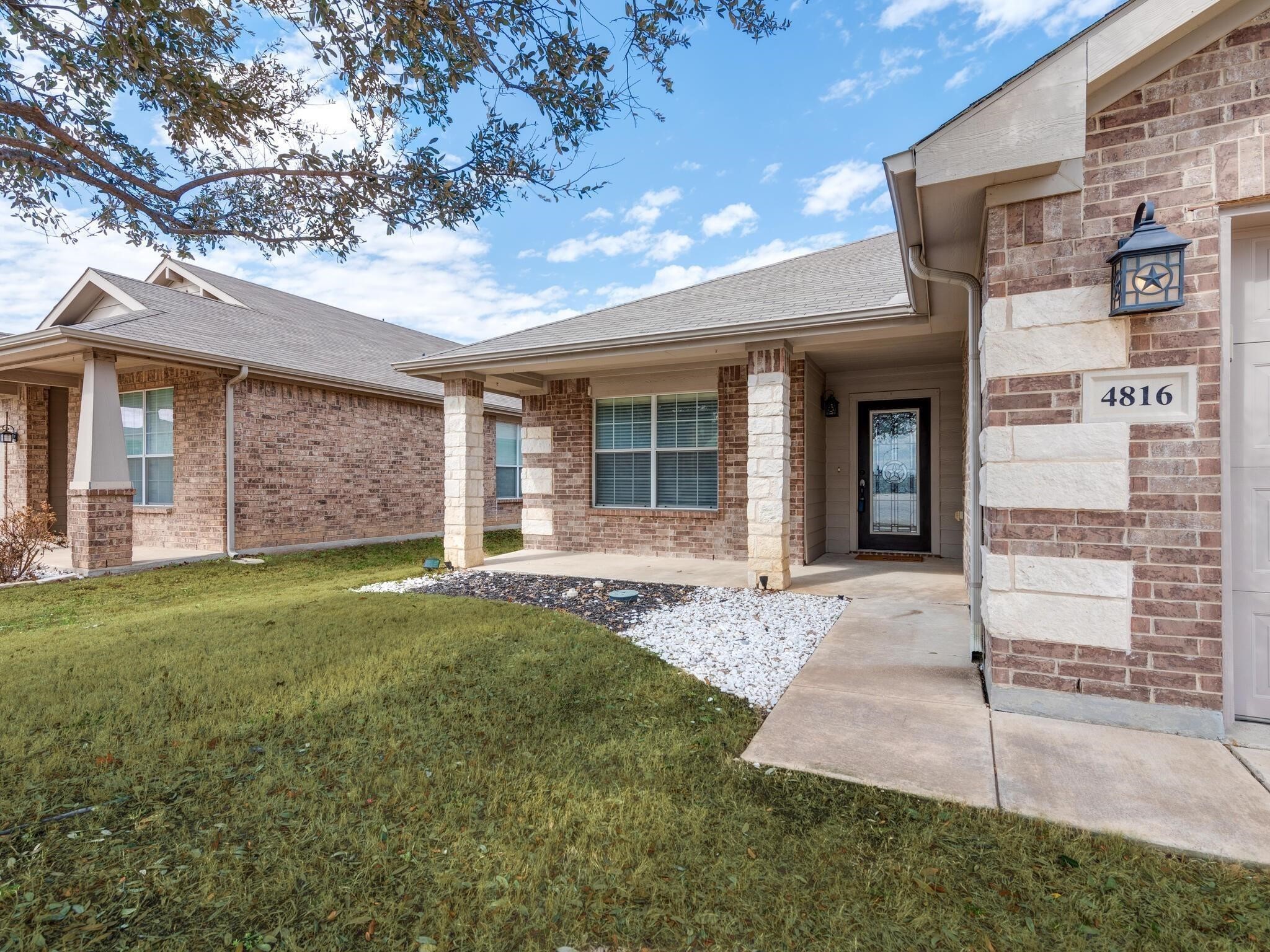 4816 Blue Top Drive