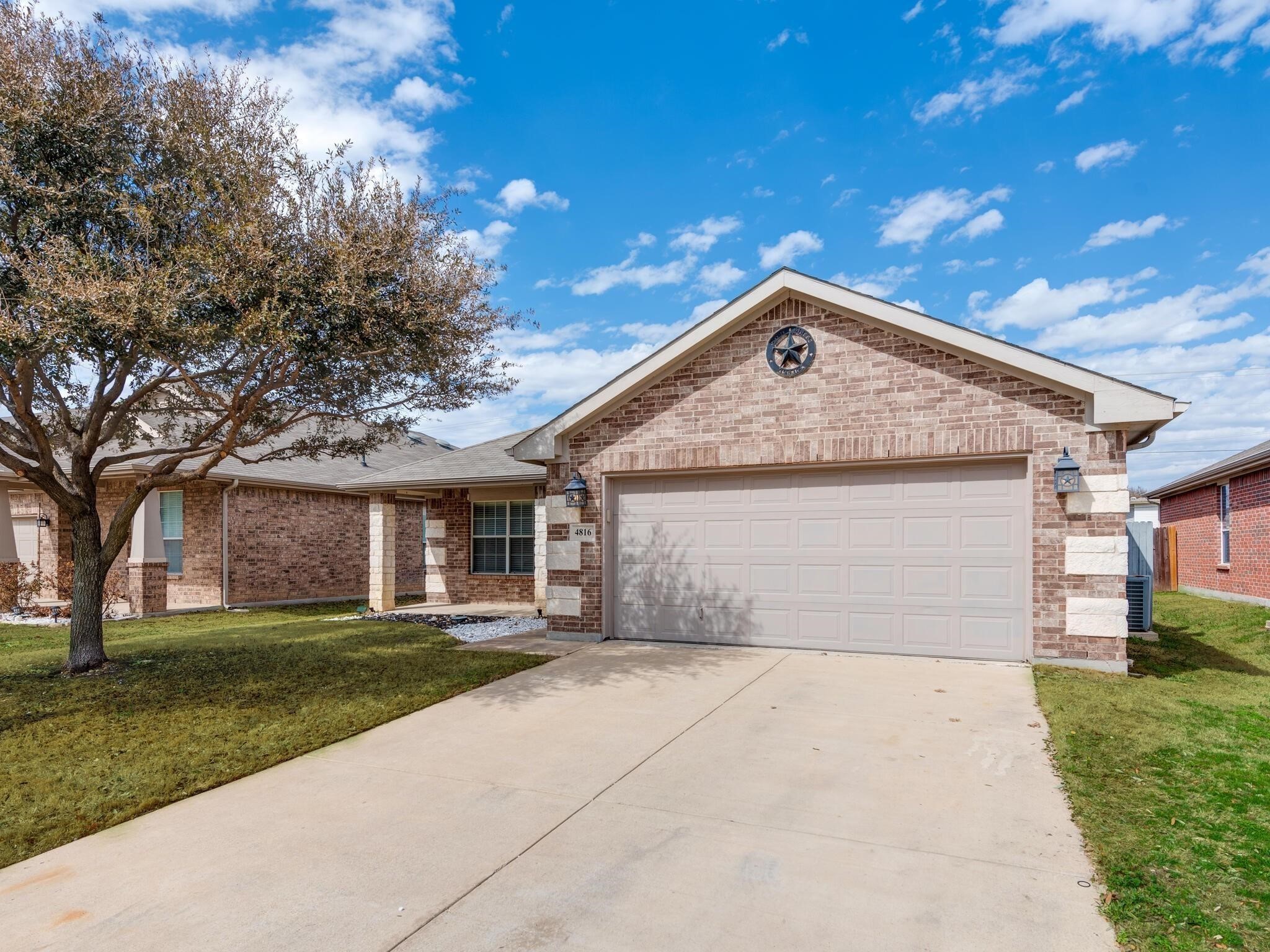 4816 Blue Top Drive