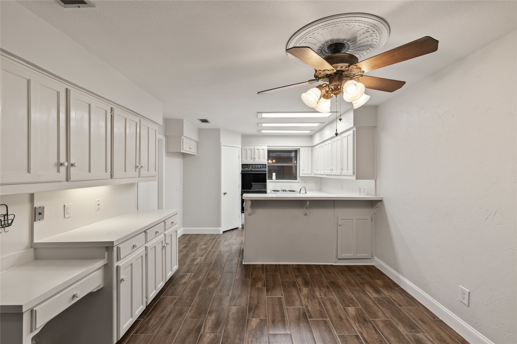 3827 Ashbury Lane