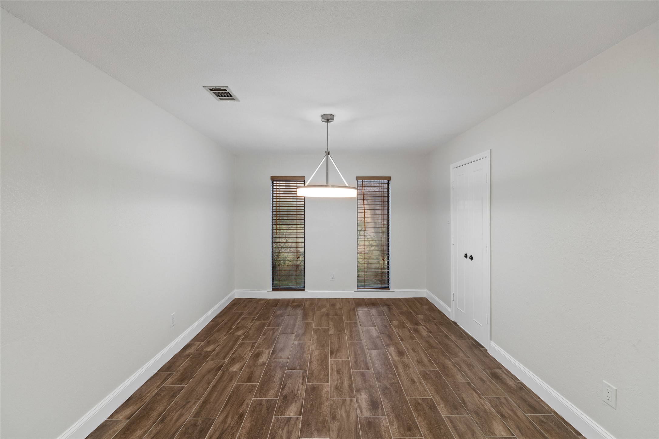 3827 Ashbury Lane