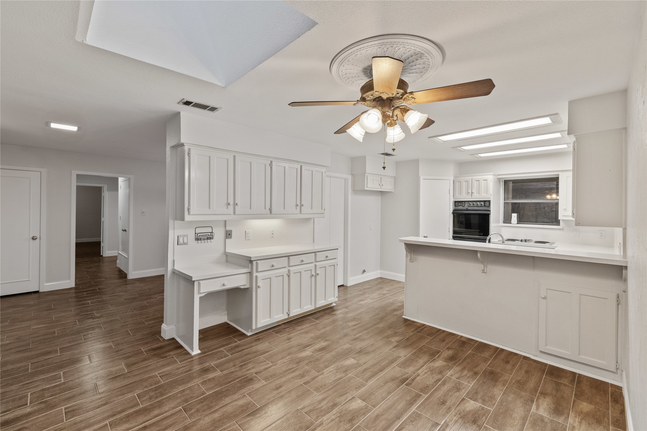 3827 Ashbury Lane