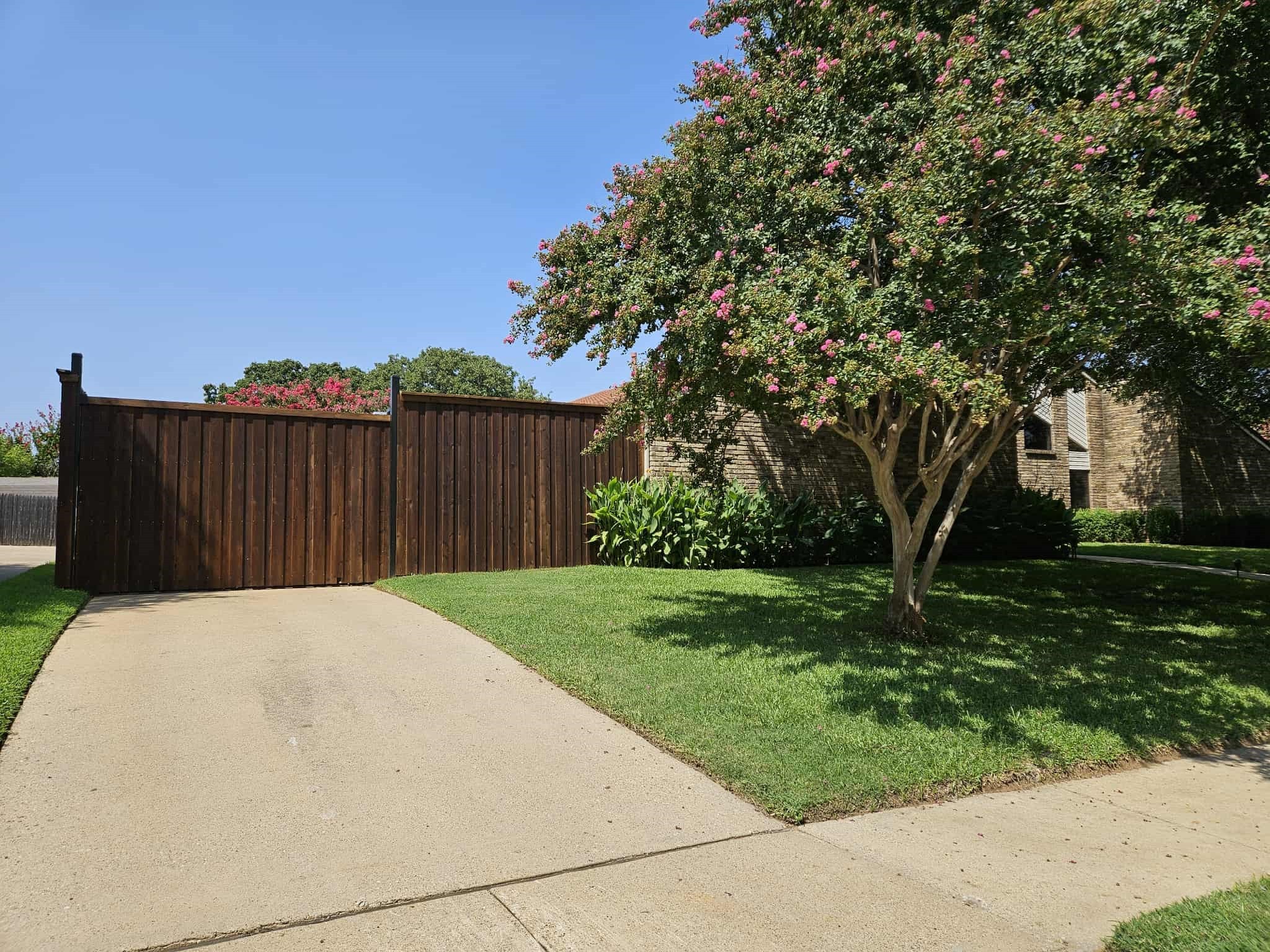 3827 Ashbury Lane