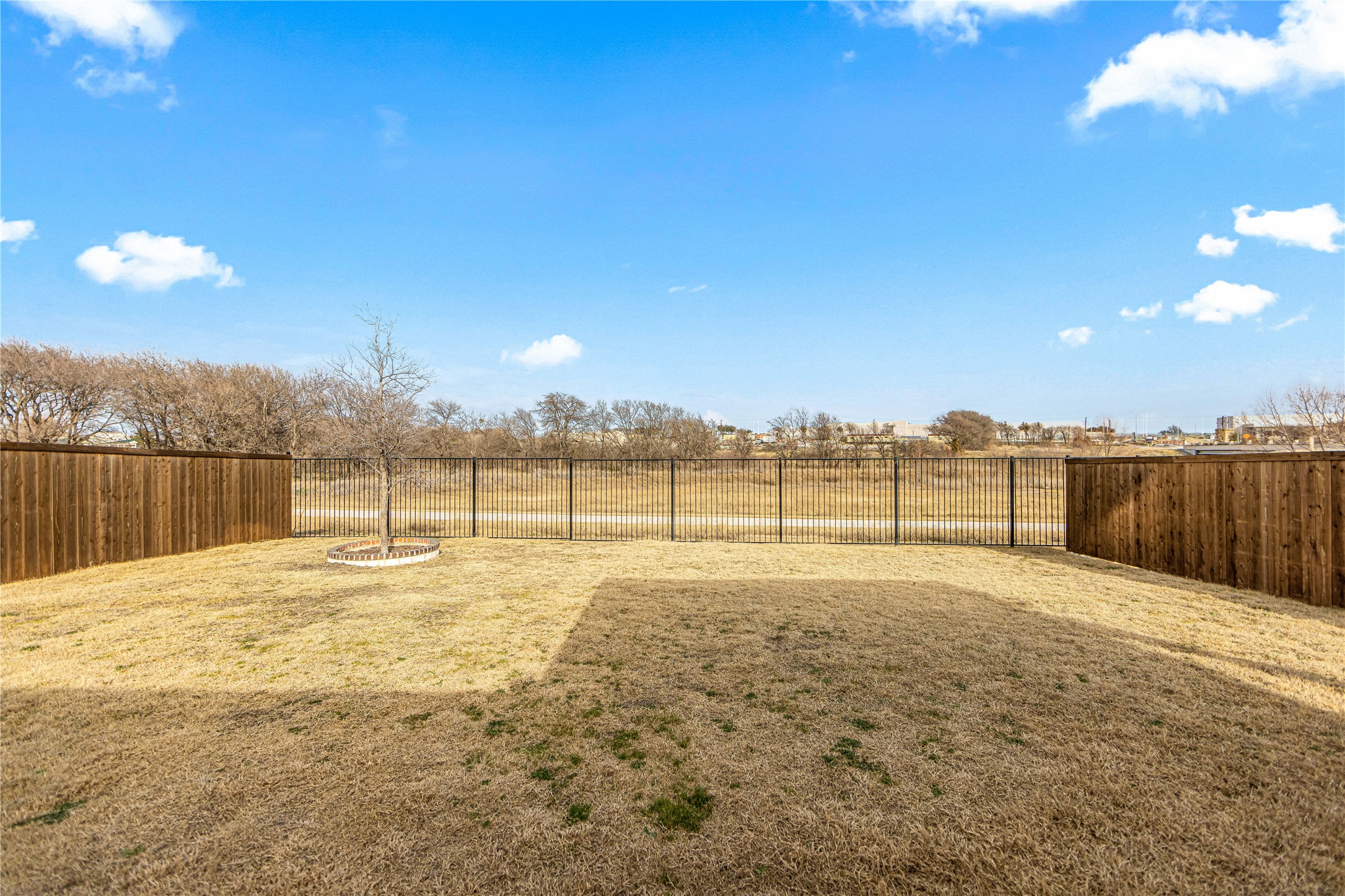 8816 Landergin Mesa Drive