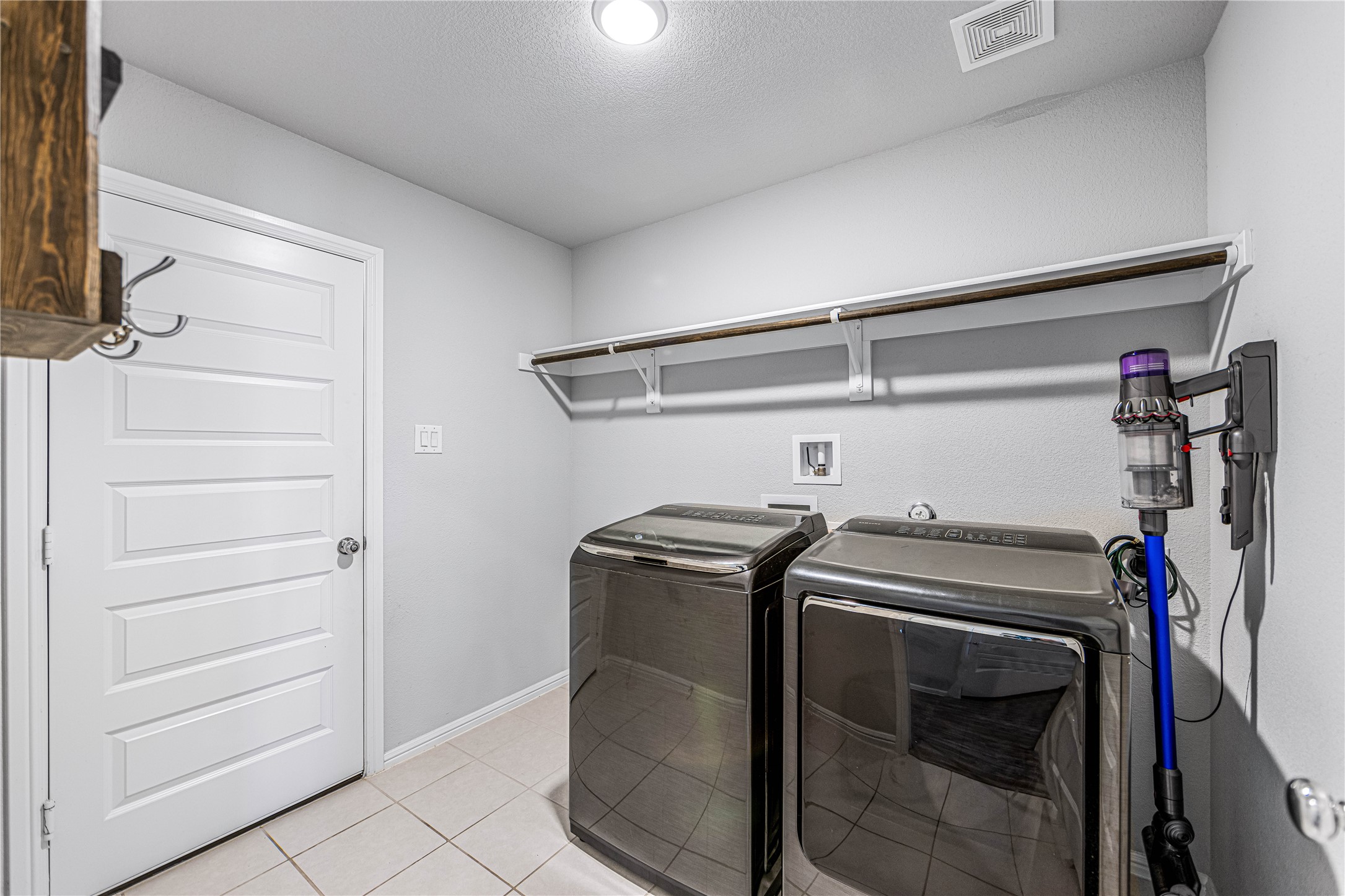 8816 Landergin Mesa Drive