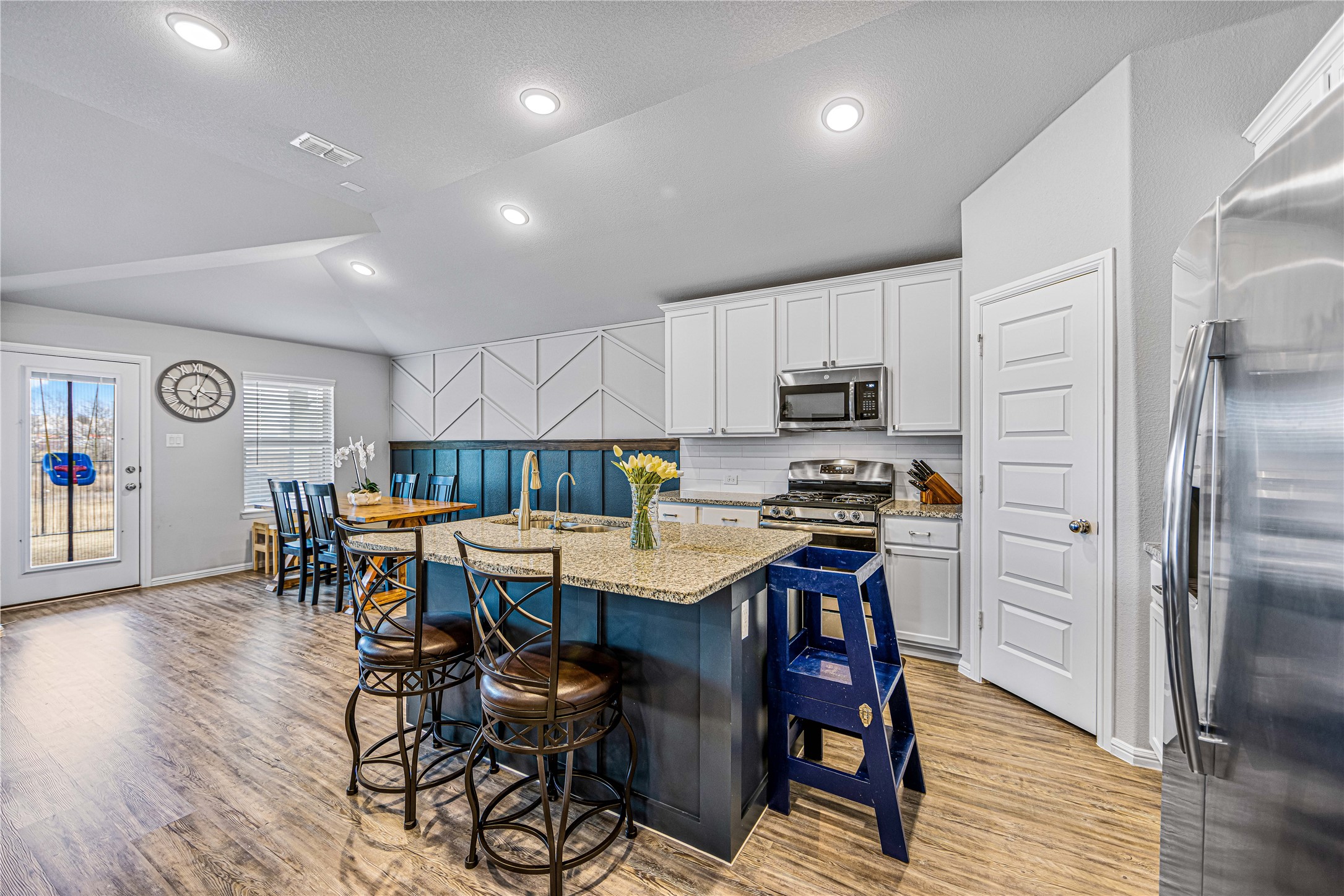 8816 Landergin Mesa Drive