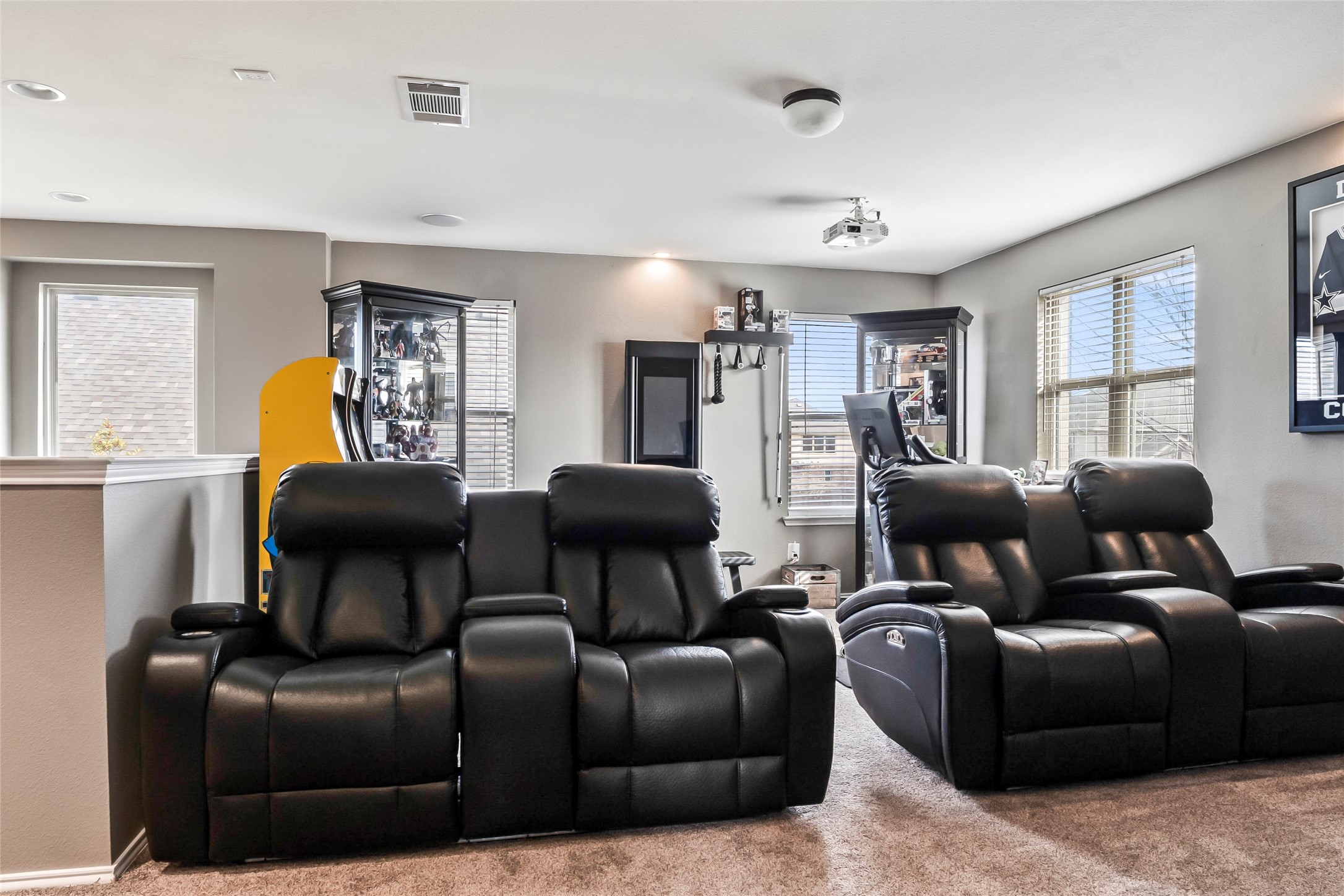 5617 Ridge Lake Drive