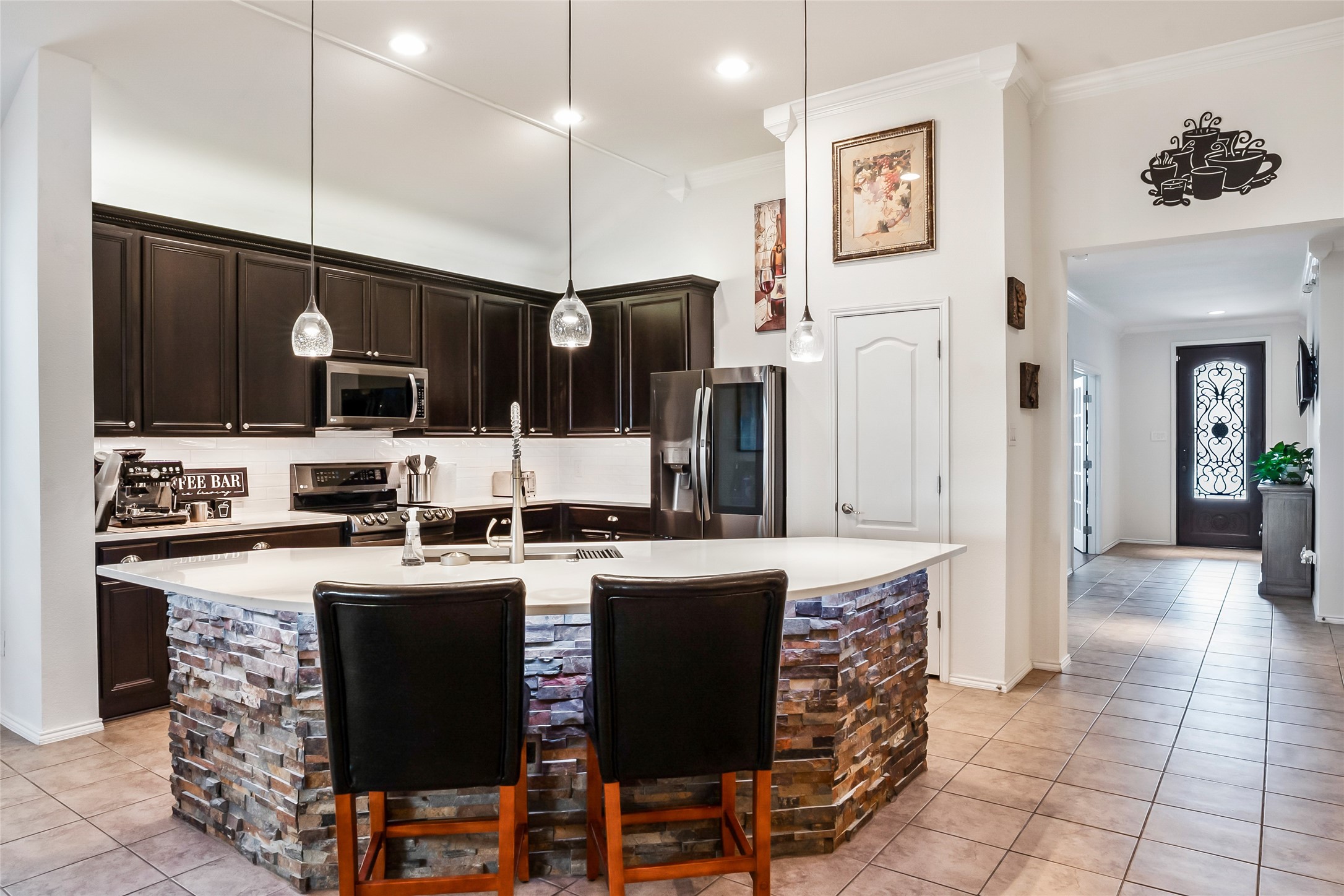 5617 Ridge Lake Drive