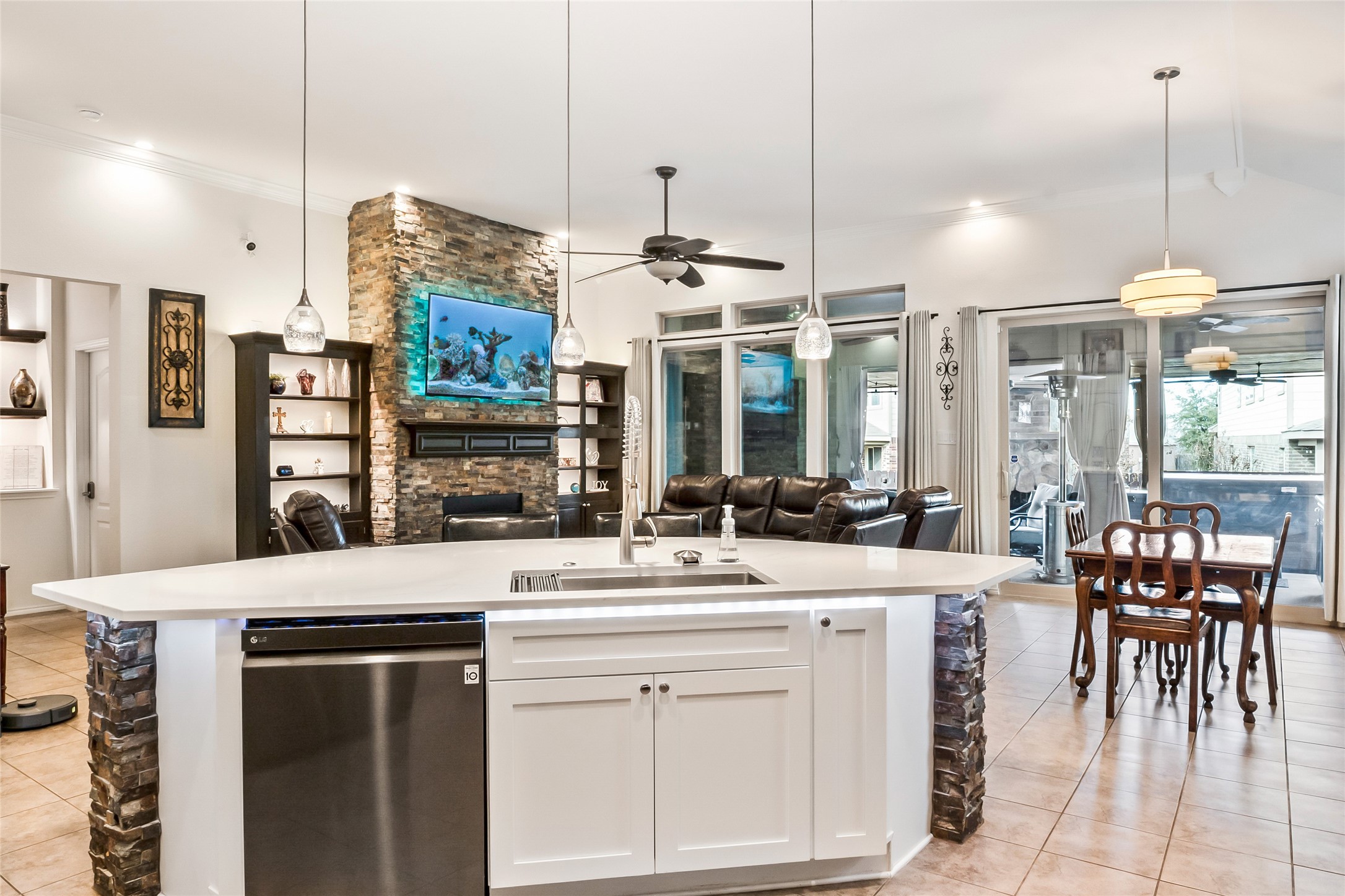 5617 Ridge Lake Drive