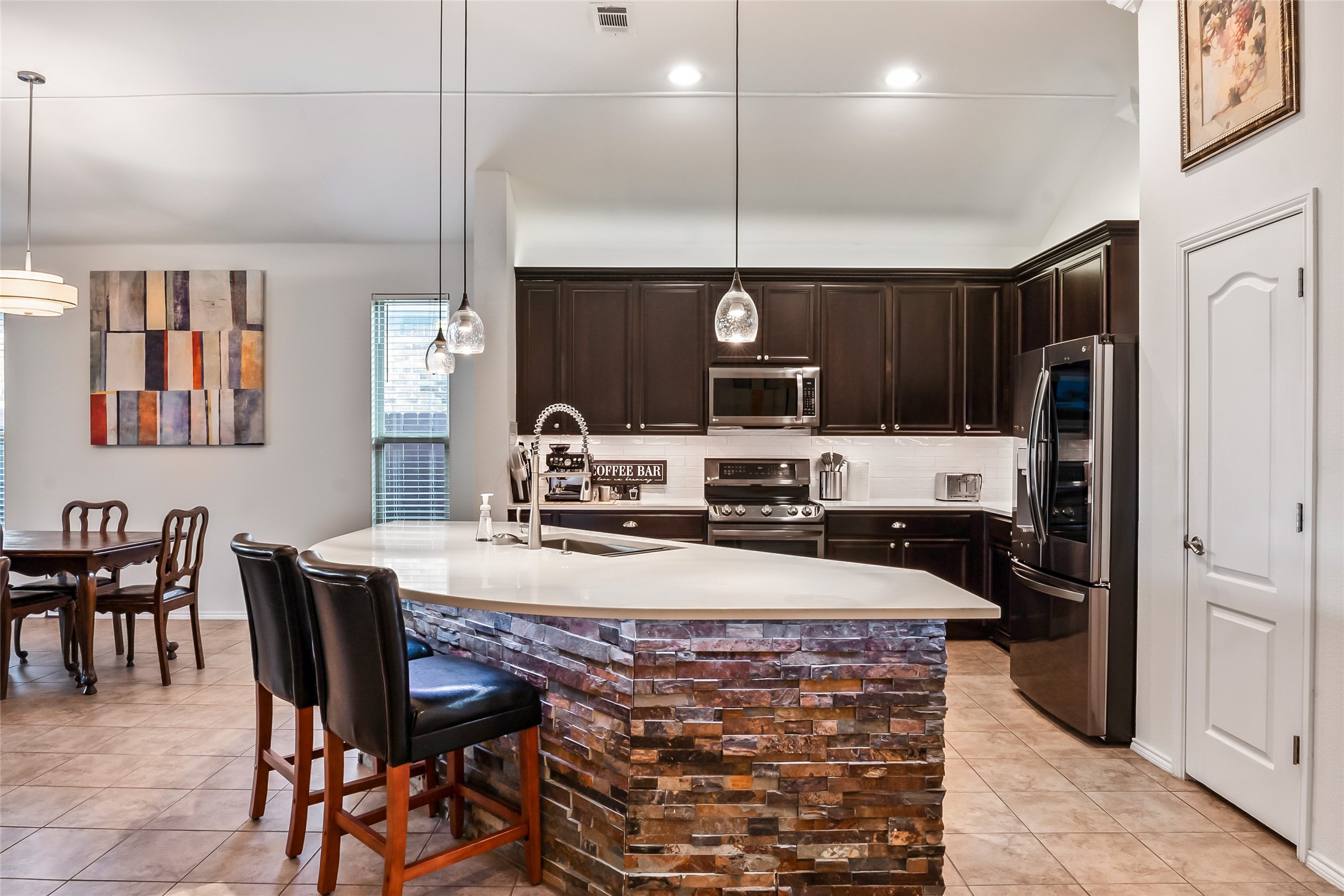 5617 Ridge Lake Drive