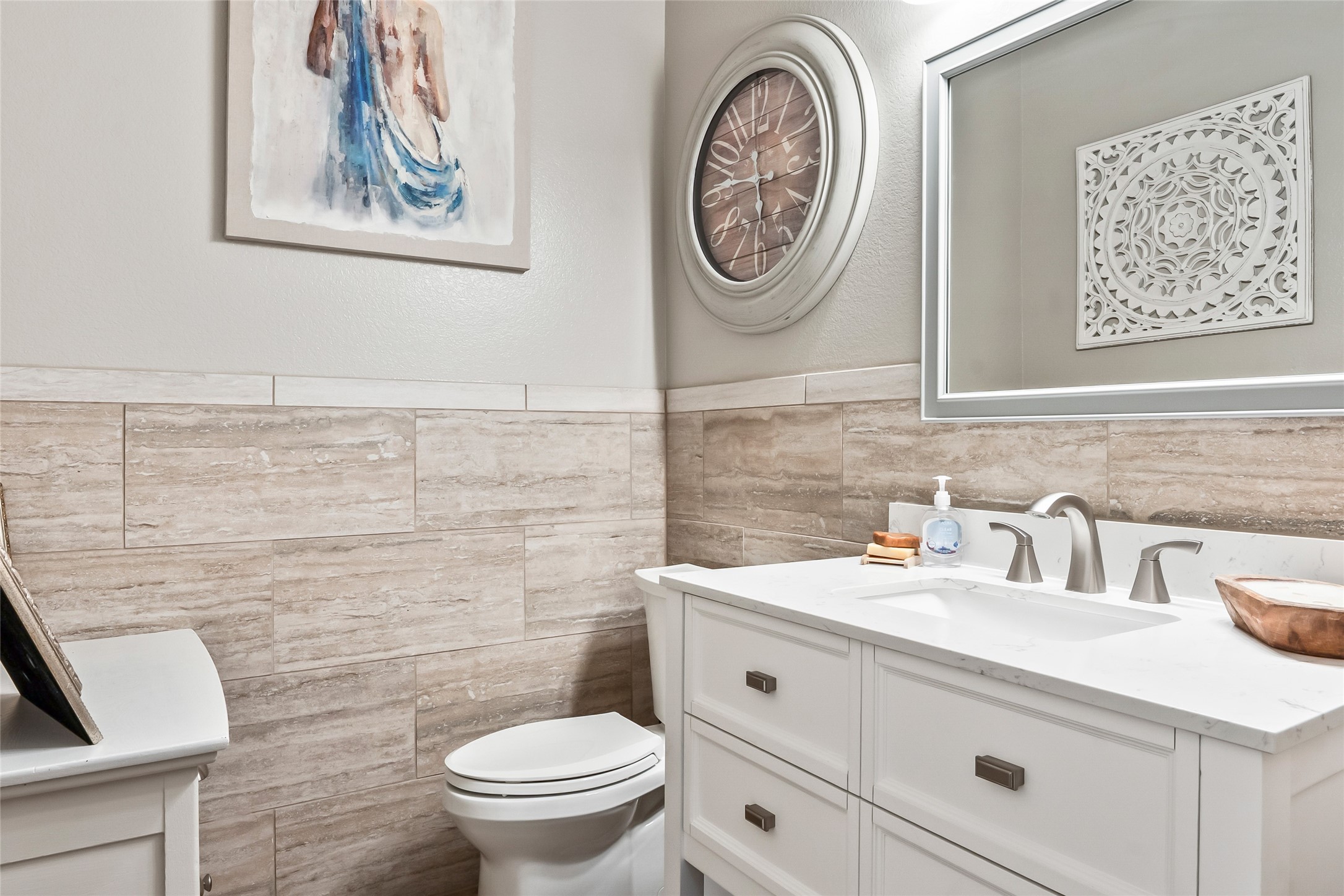 5617 Ridge Lake Drive