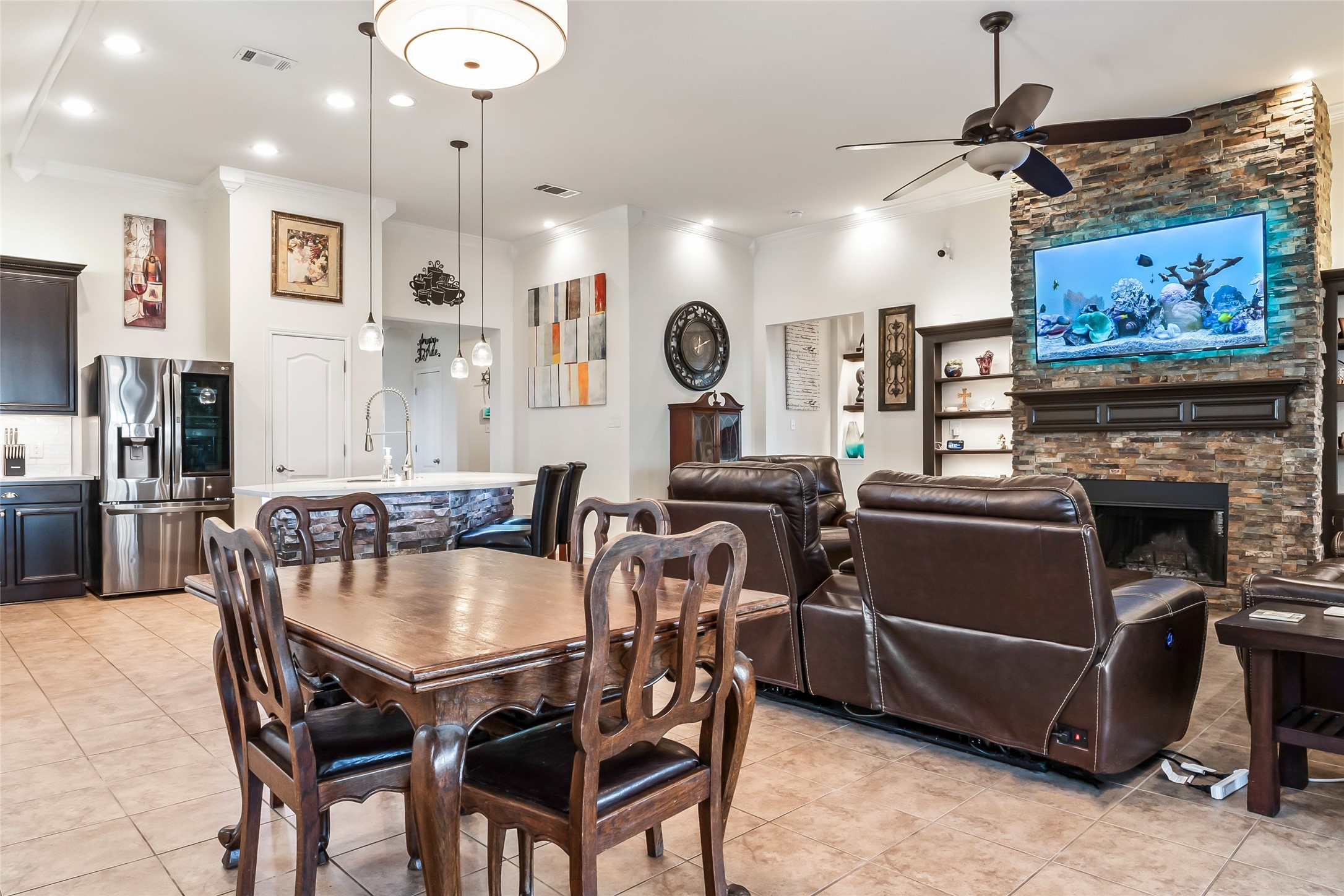 5617 Ridge Lake Drive