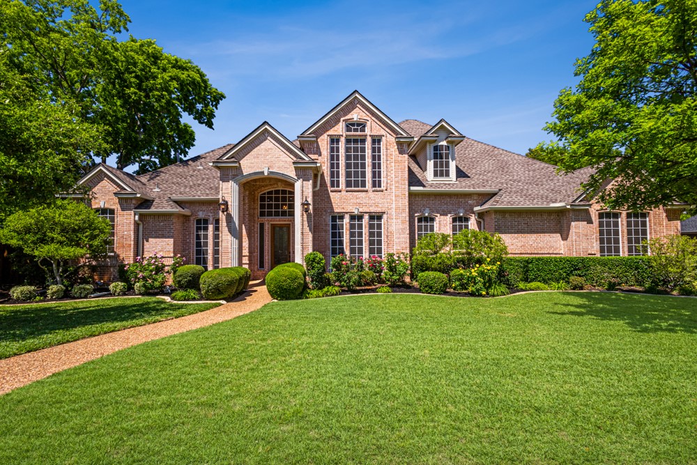 901 Canterbury Lane