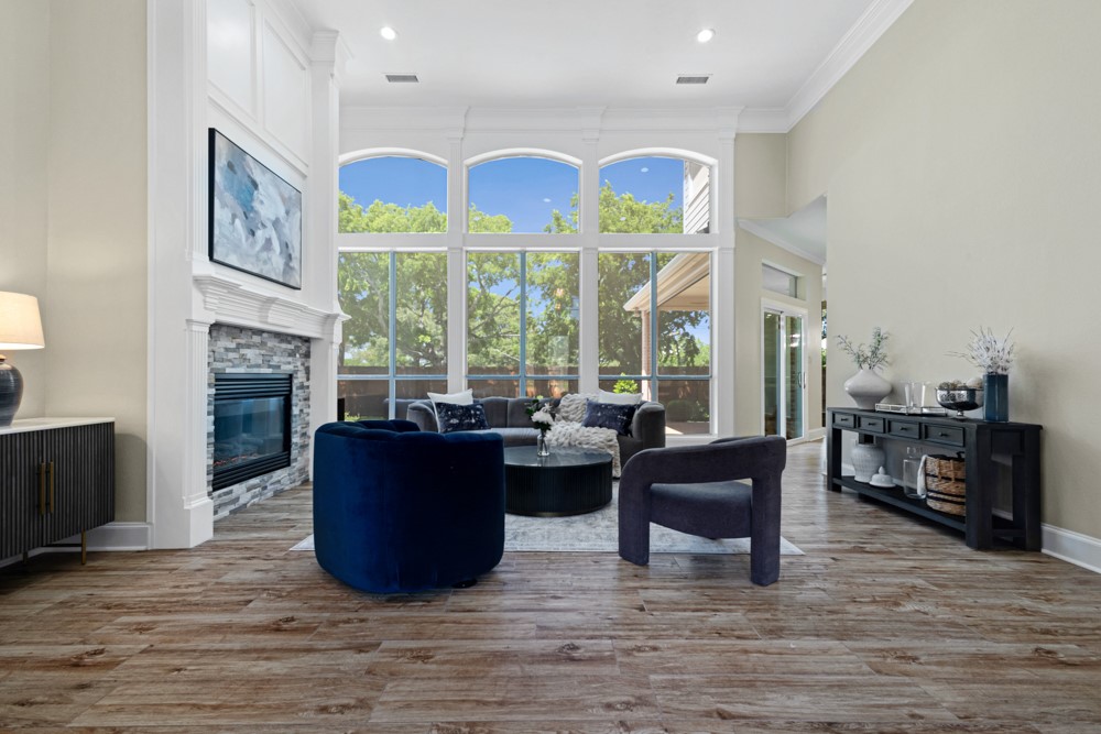 901 Canterbury Lane