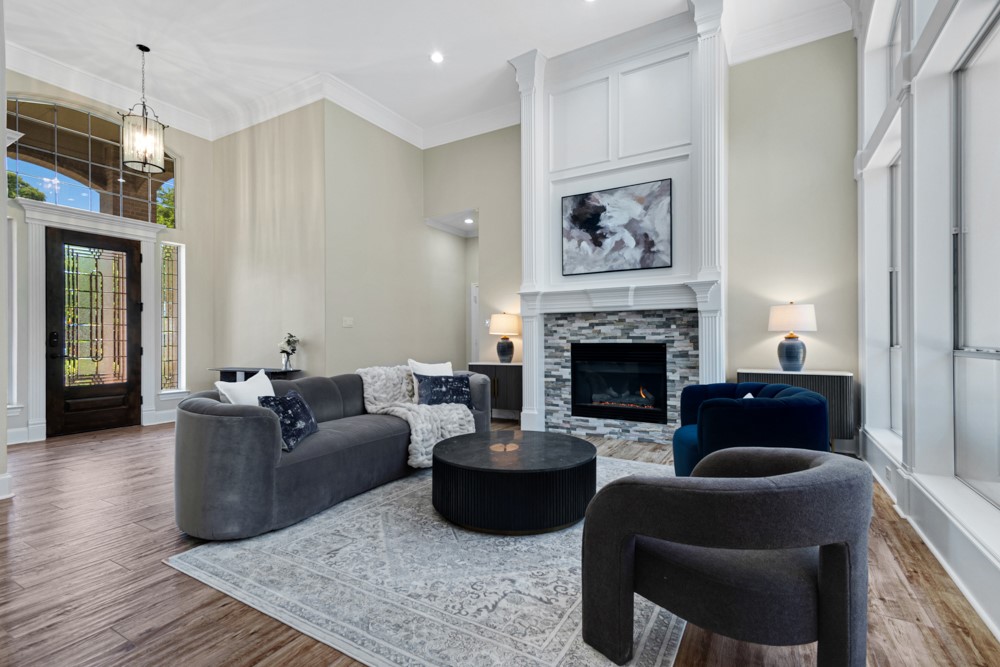 901 Canterbury Lane