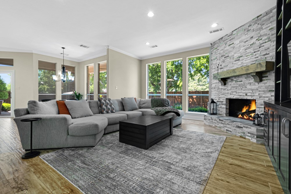 901 Canterbury Lane