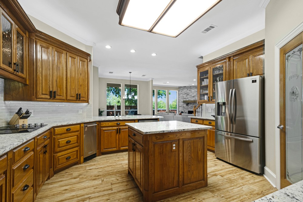901 Canterbury Lane