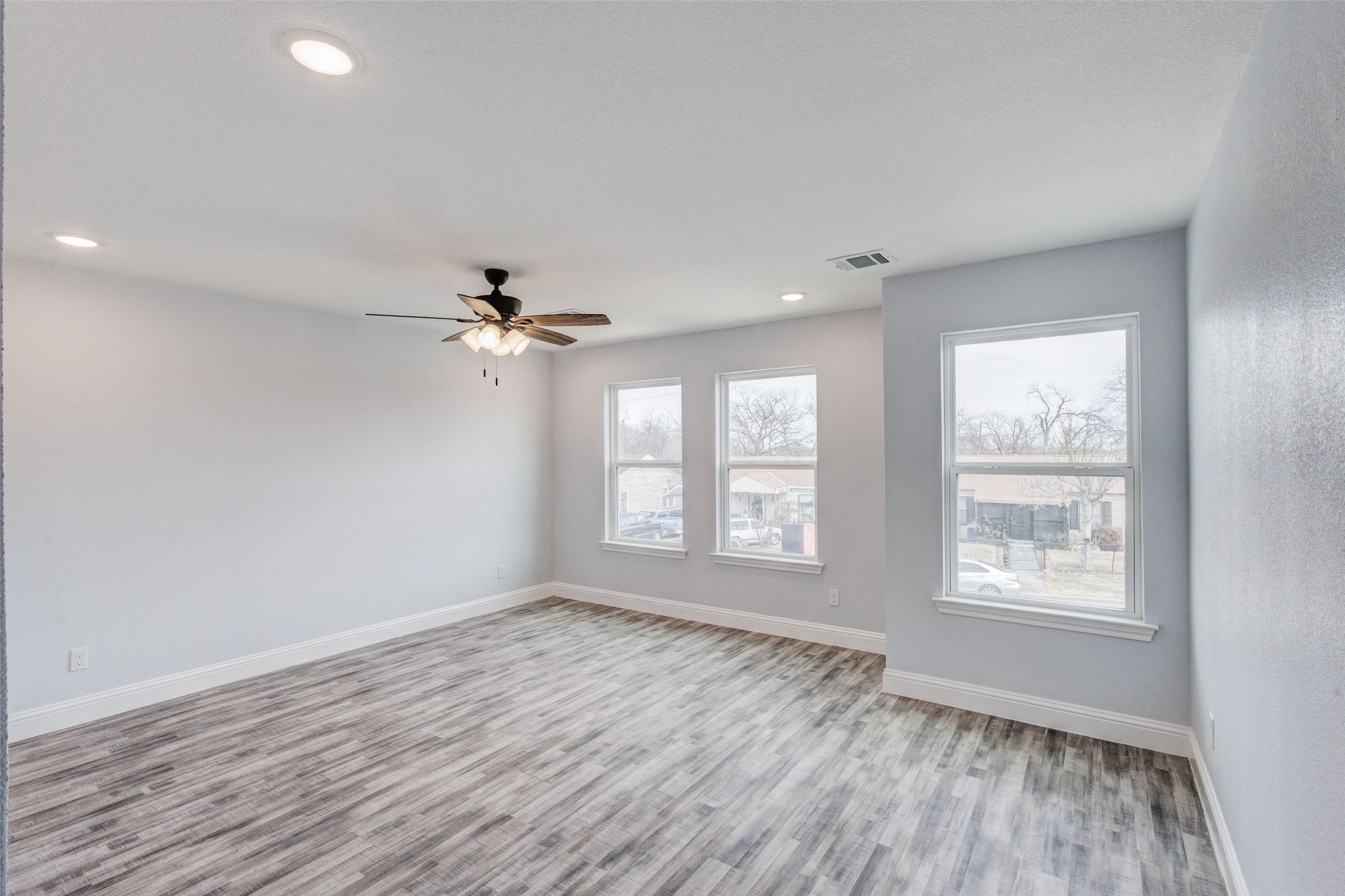 3101 Clinton Avenue Unit: TX