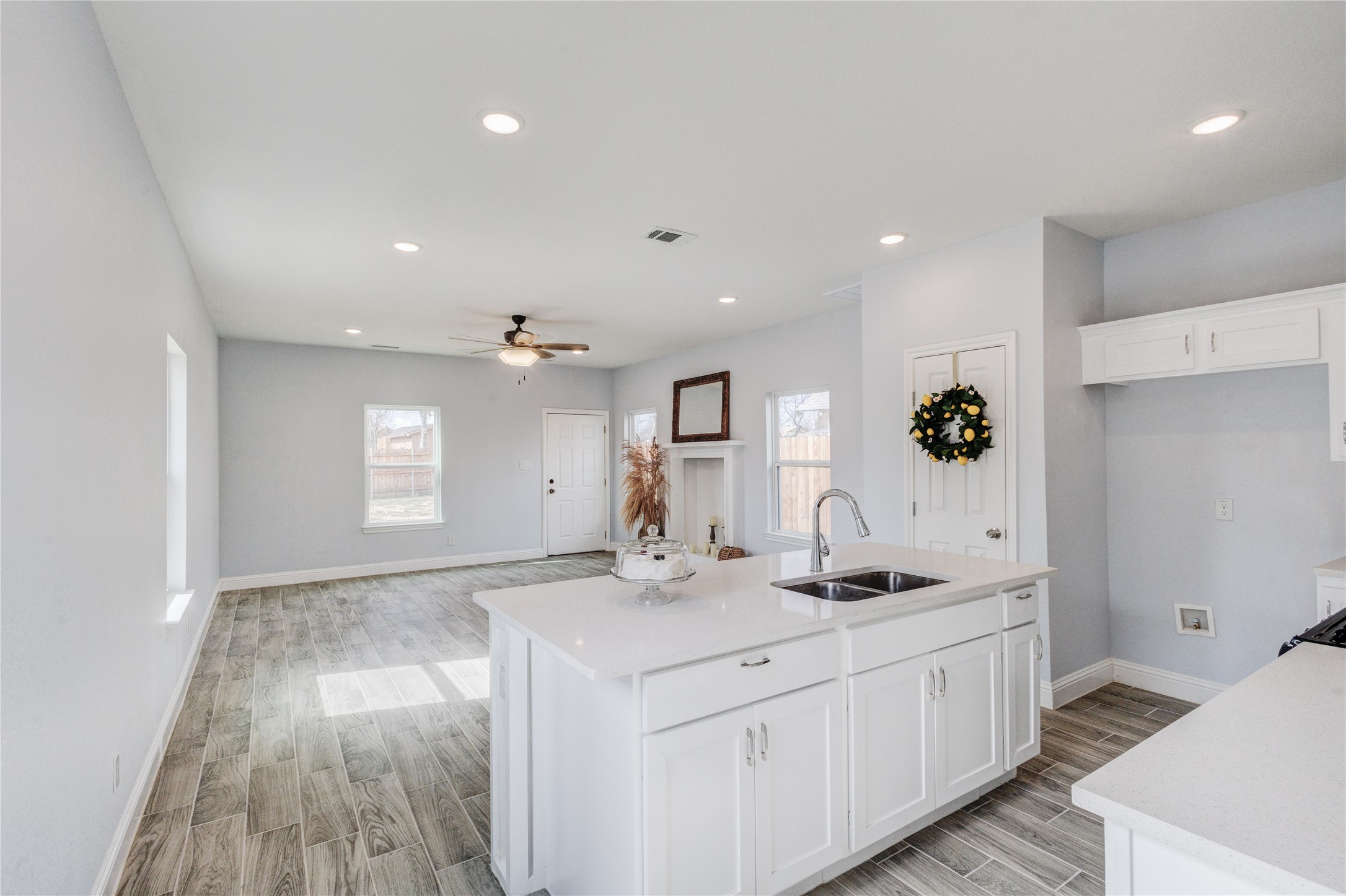 3101 Clinton Avenue Unit: TX