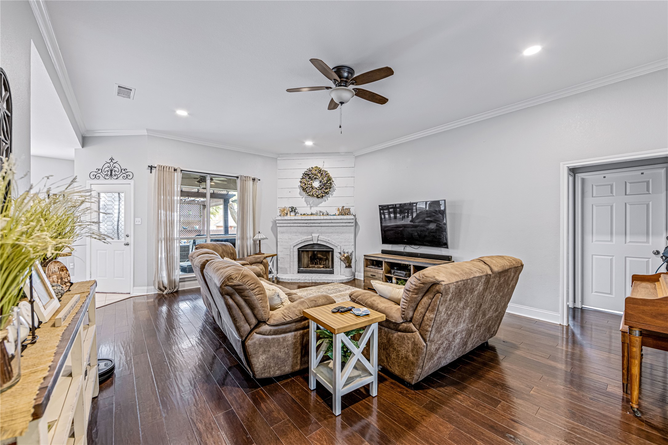 1534 Wayside Drive