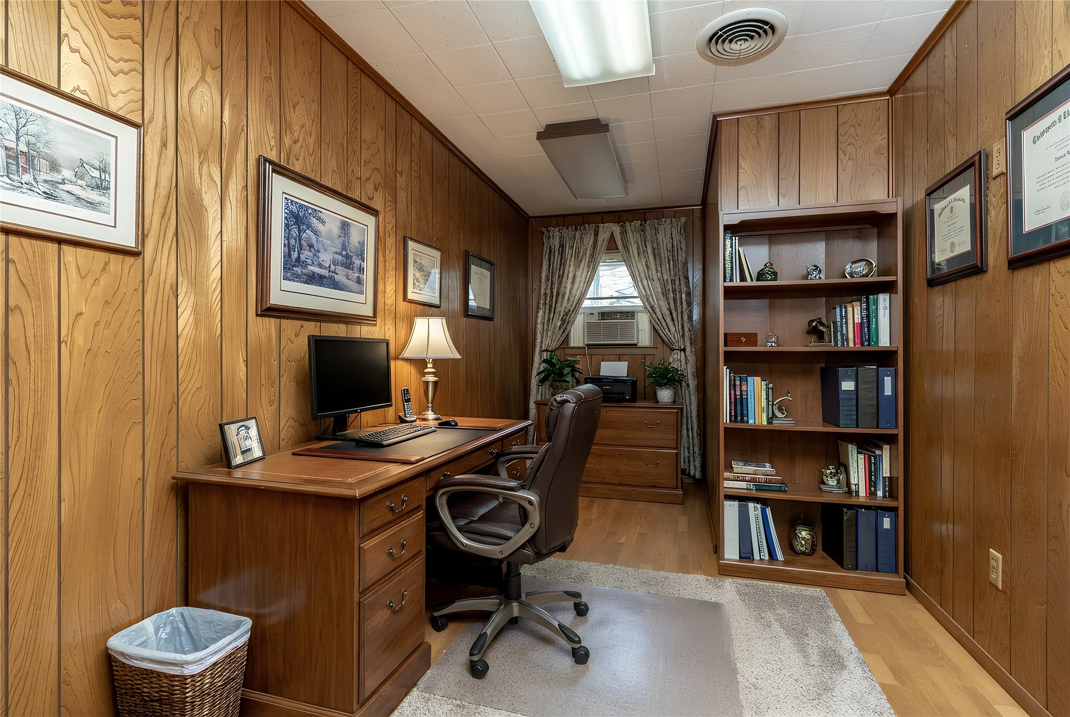 944 Mountain Terrace