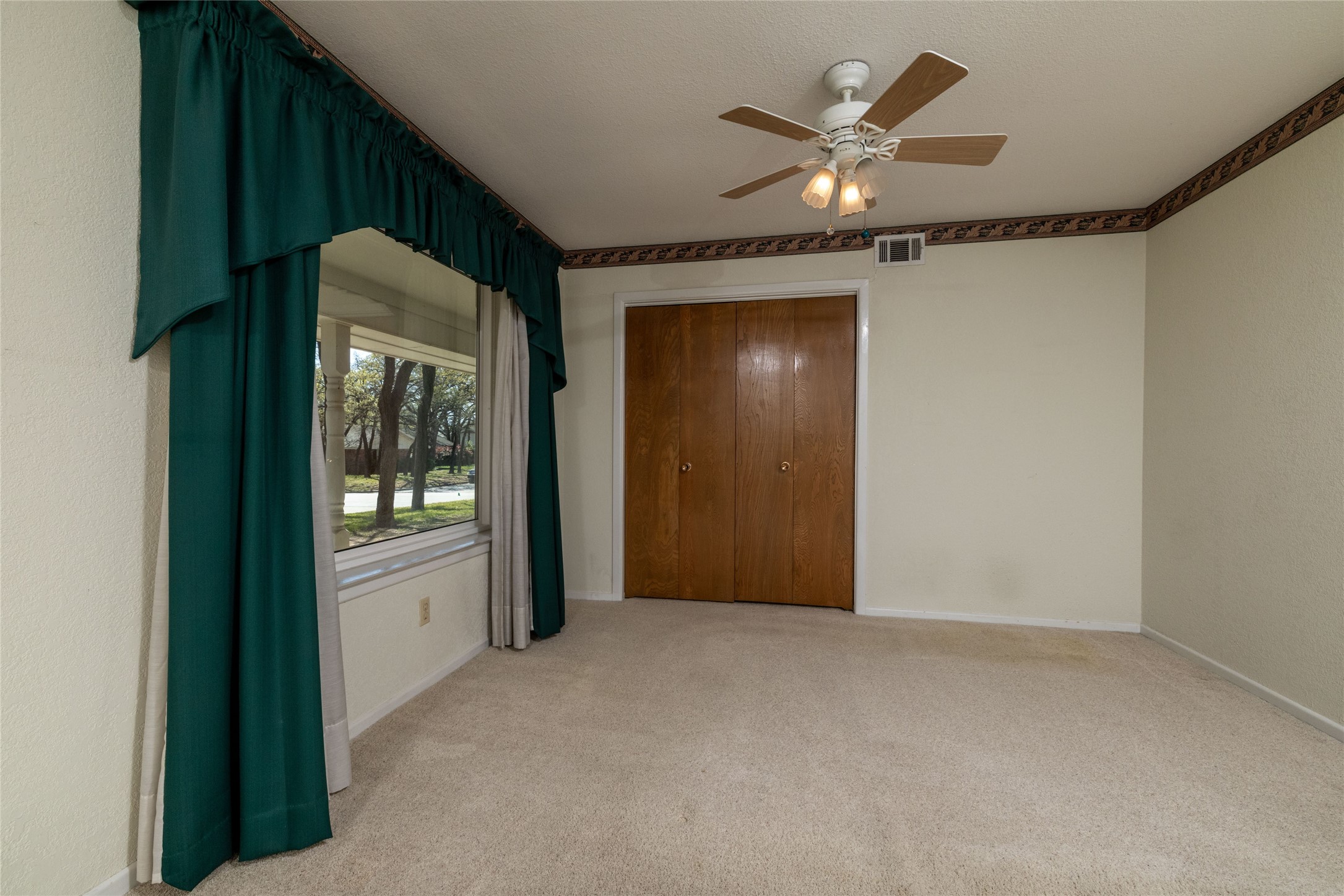 944 Mountain Terrace