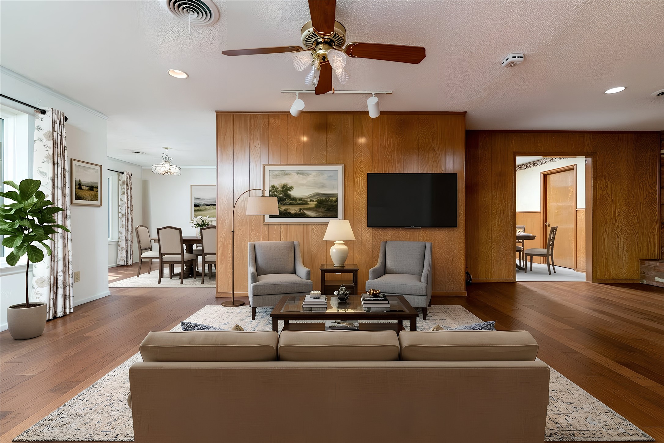 944 Mountain Terrace