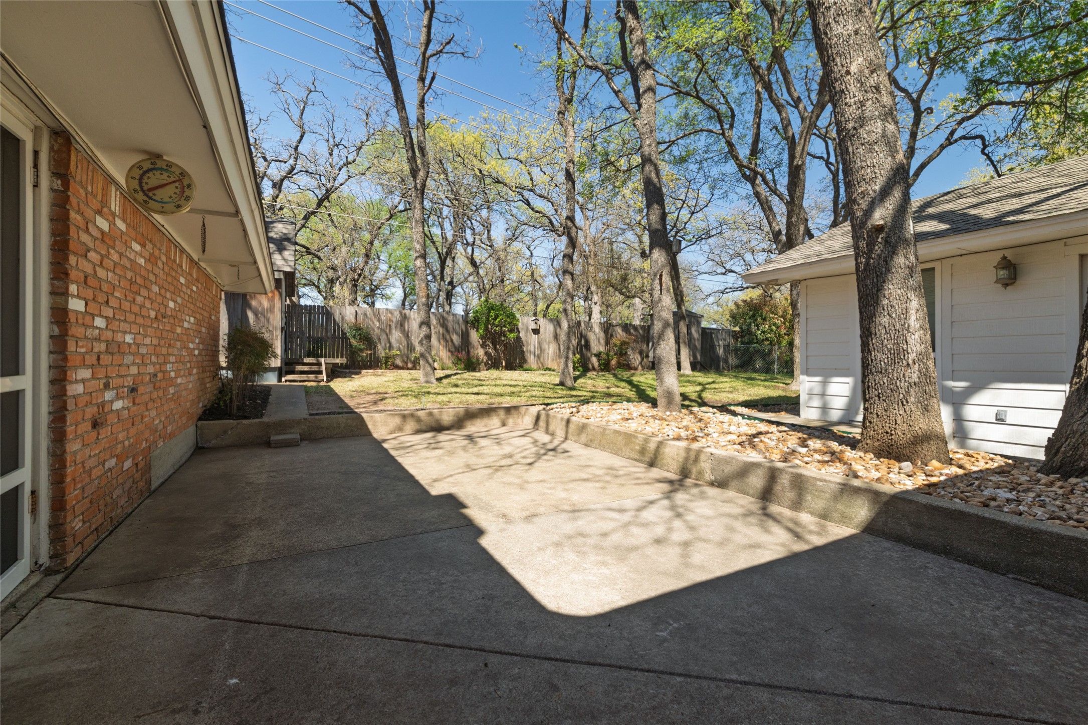 944 Mountain Terrace
