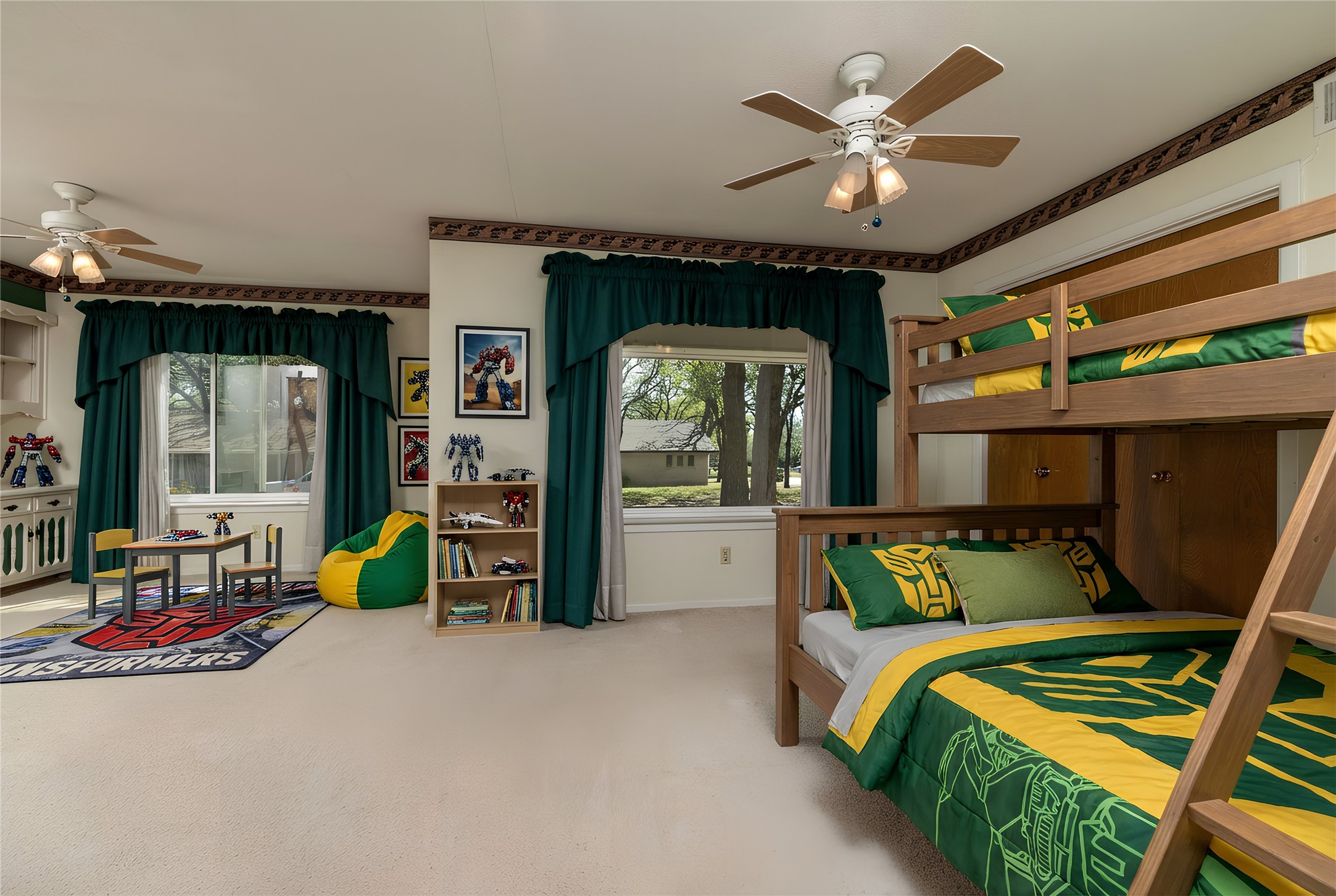 944 Mountain Terrace