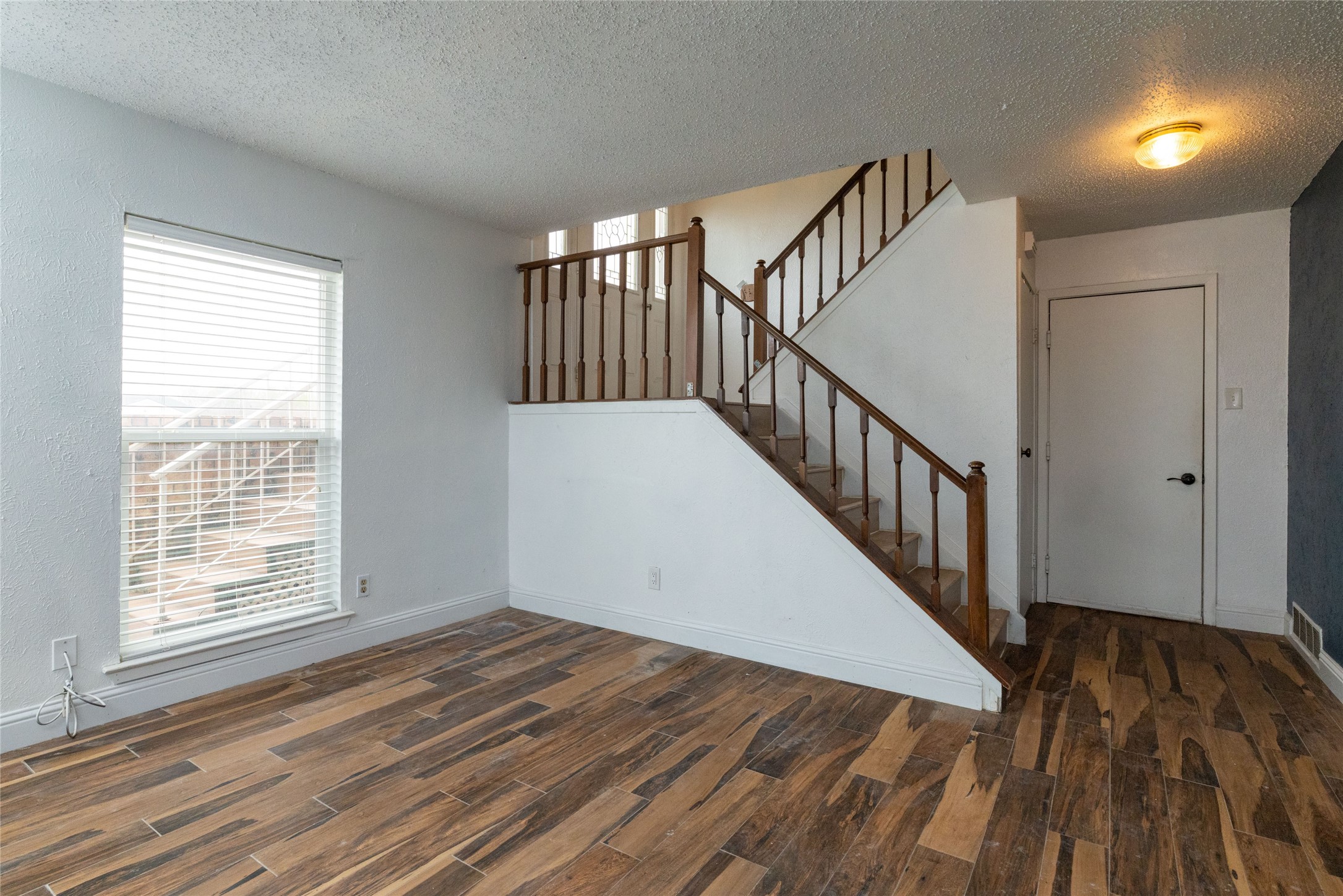 522 Royal Valley Road