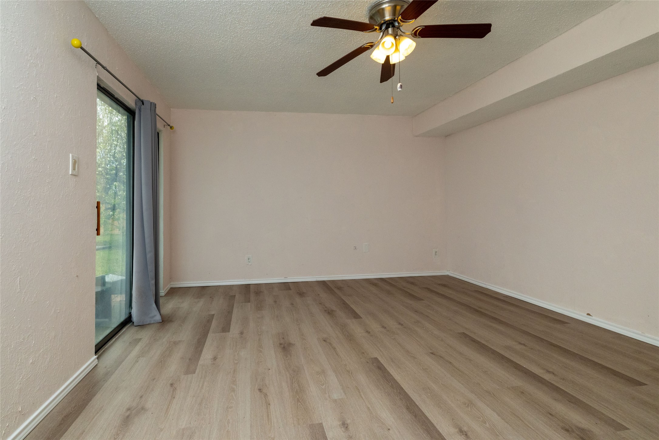 522 Royal Valley Road