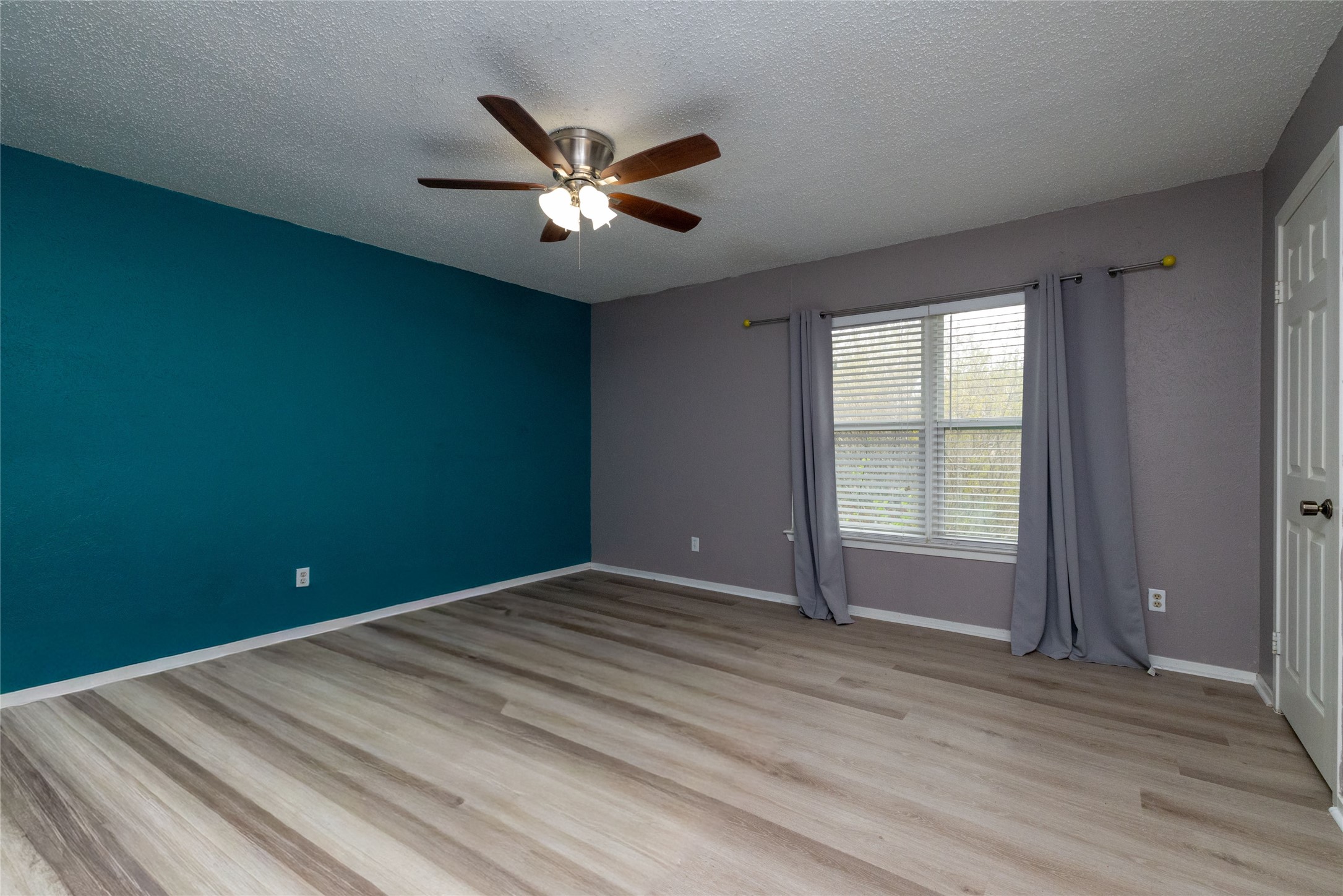 522 Royal Valley Road