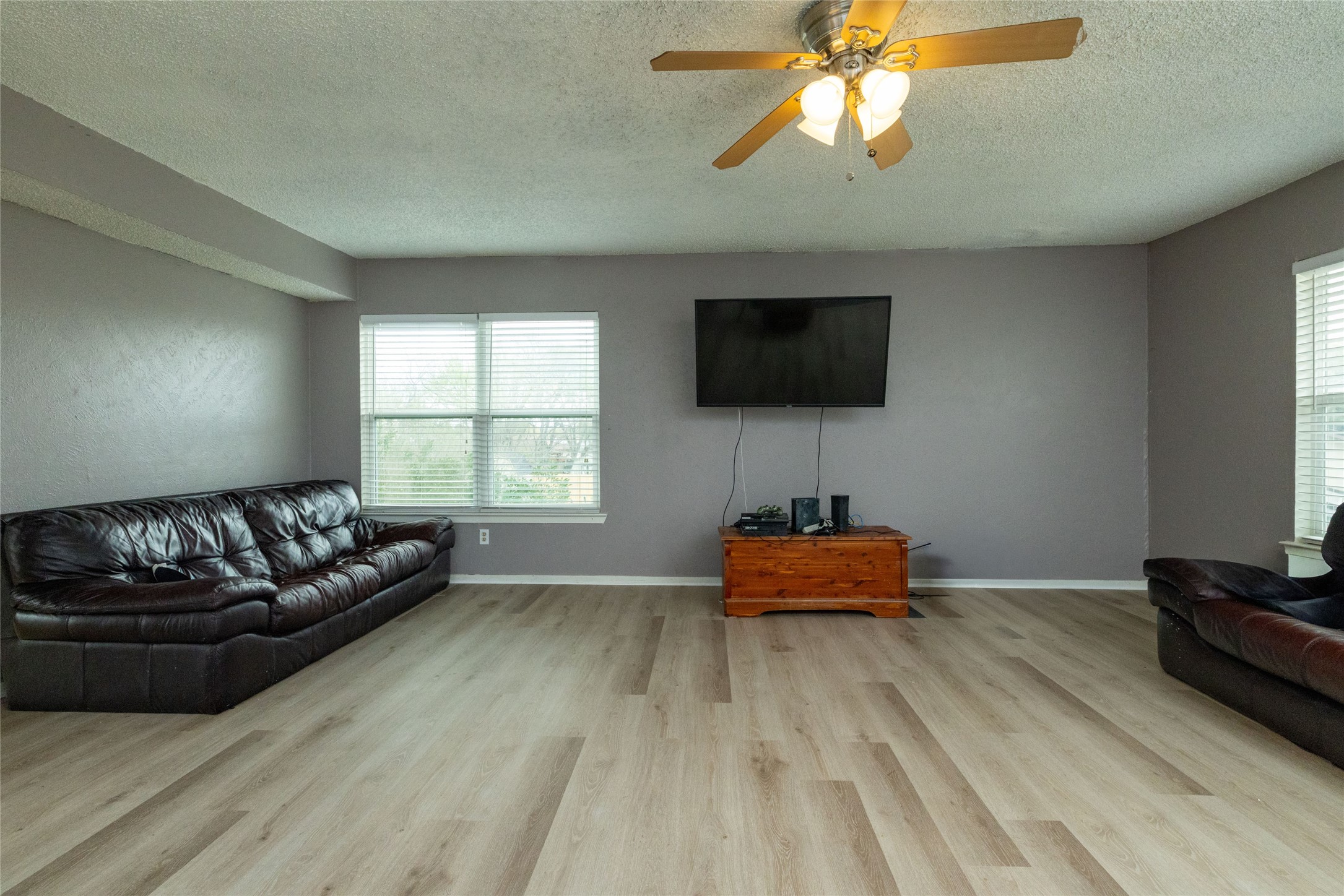 522 Royal Valley Road