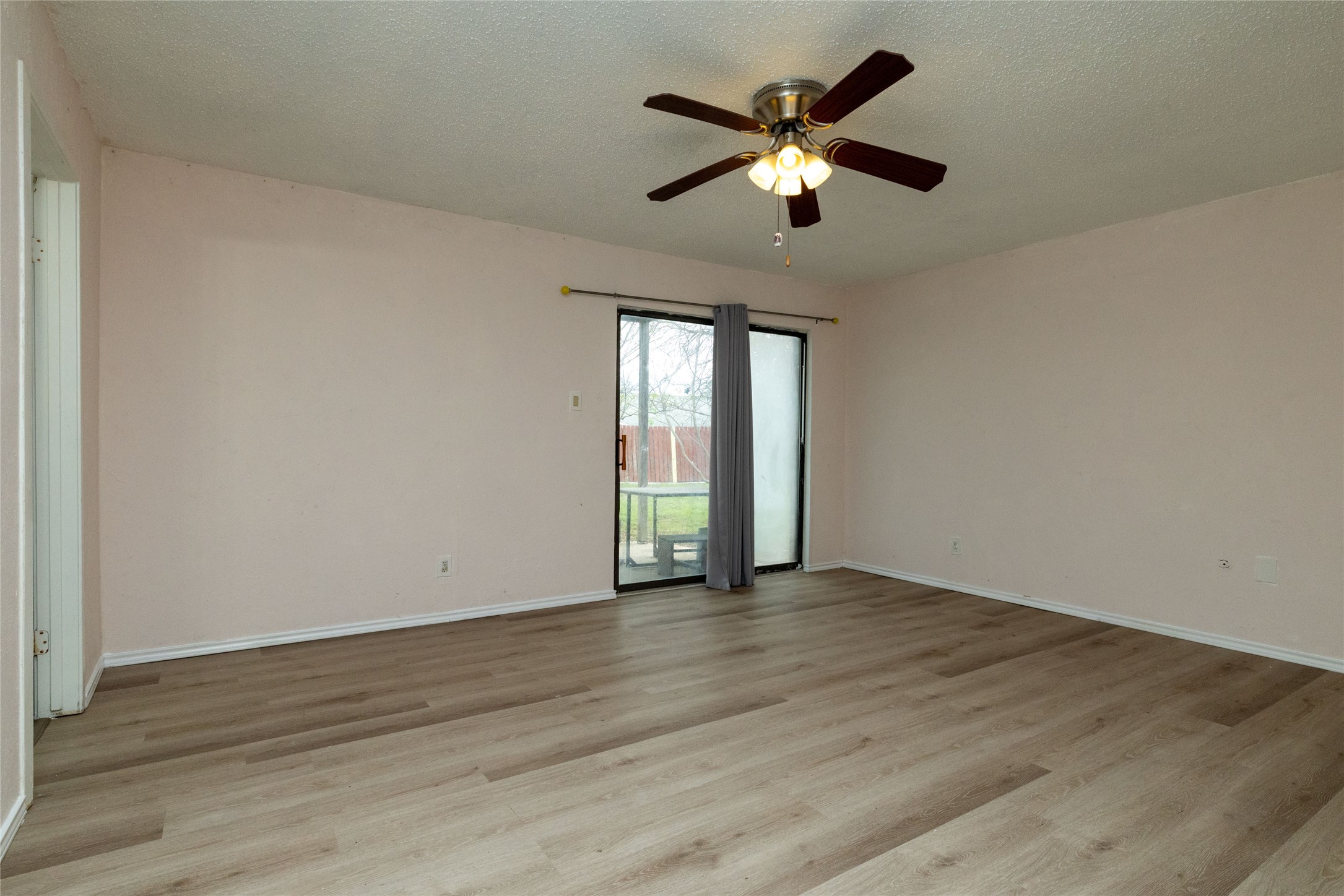 522 Royal Valley Road