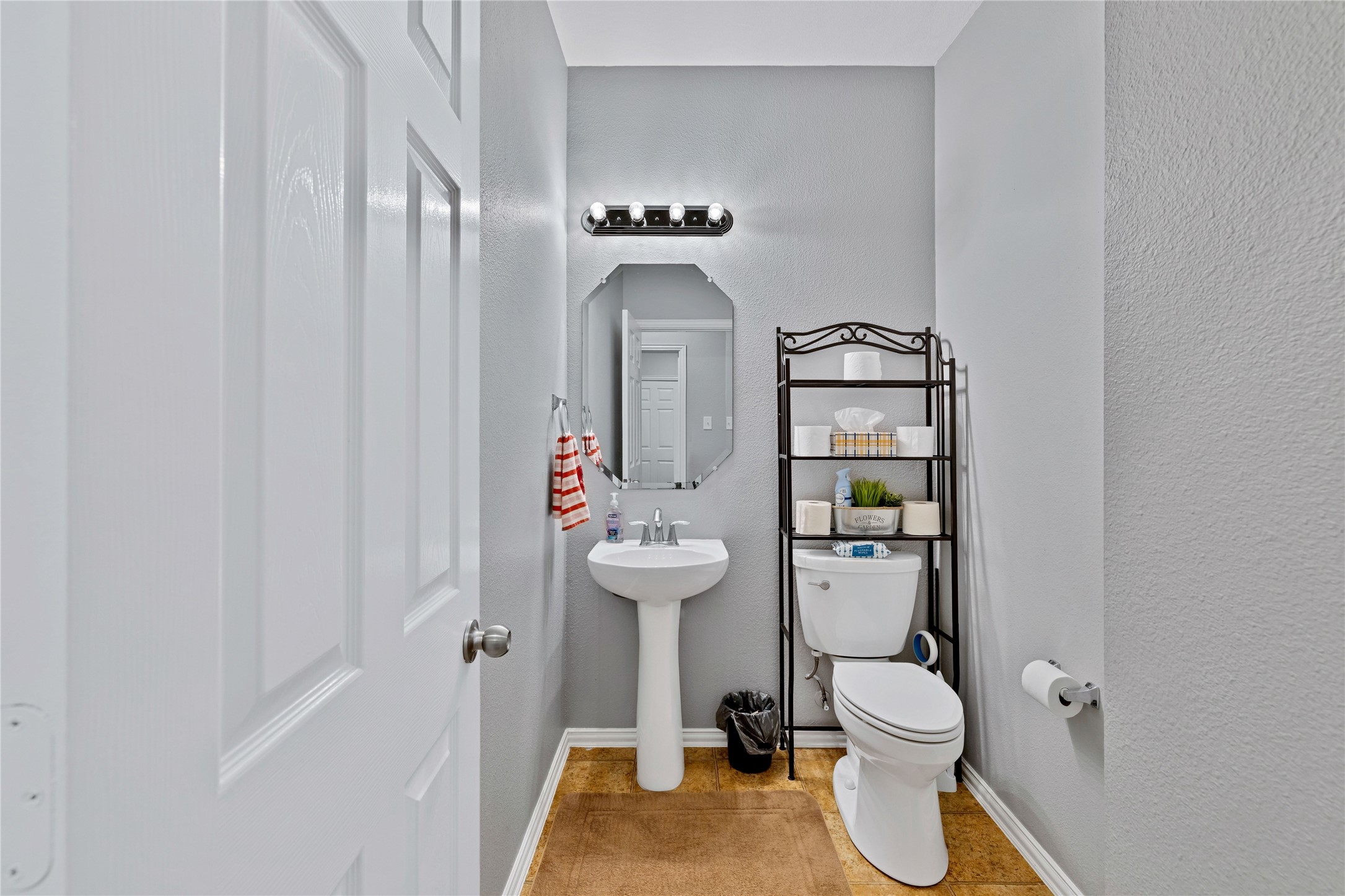 8124 Hickory Upland Drive