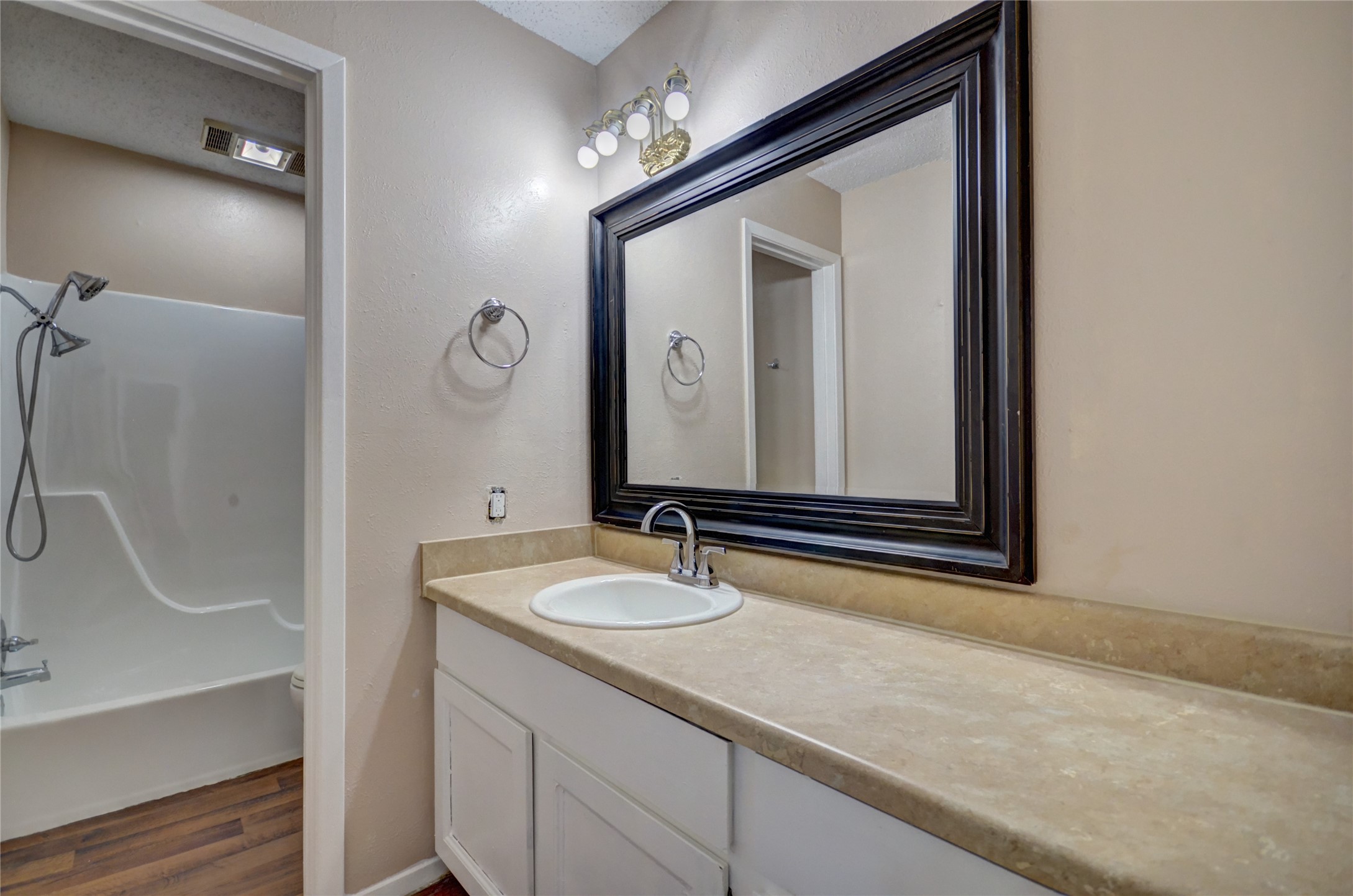 3319 Crites Street 203