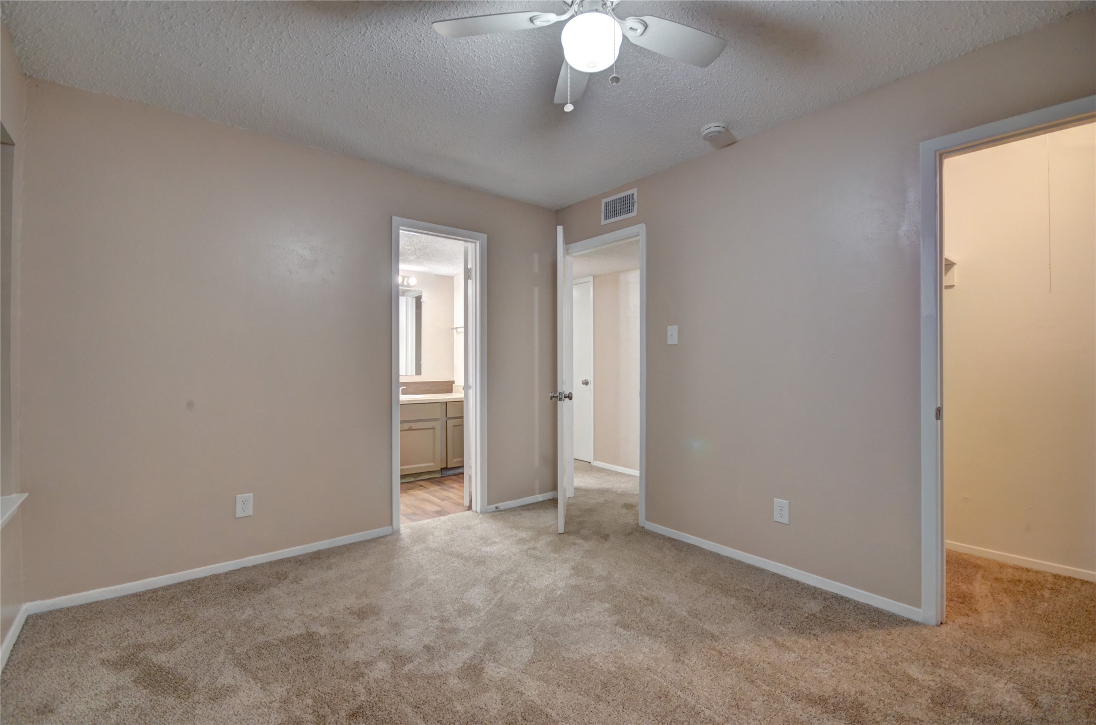 3319 Crites Street 203