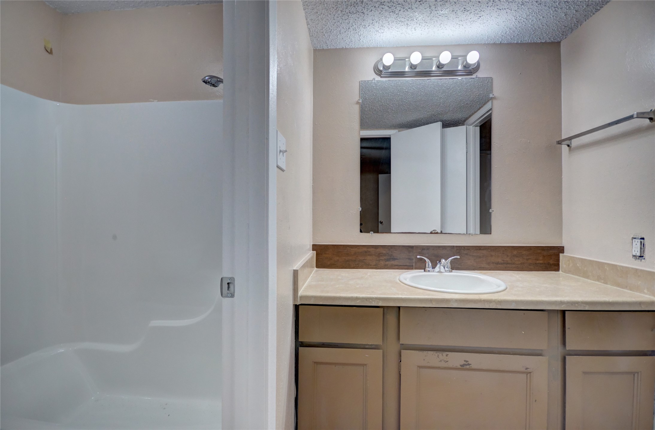 3319 Crites Street 203