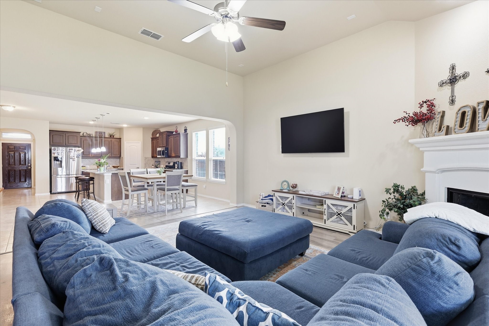 2908 Saddle Creek Drive