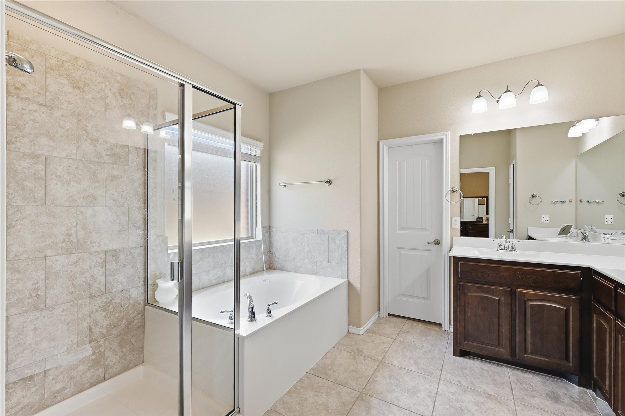 2908 Saddle Creek Drive