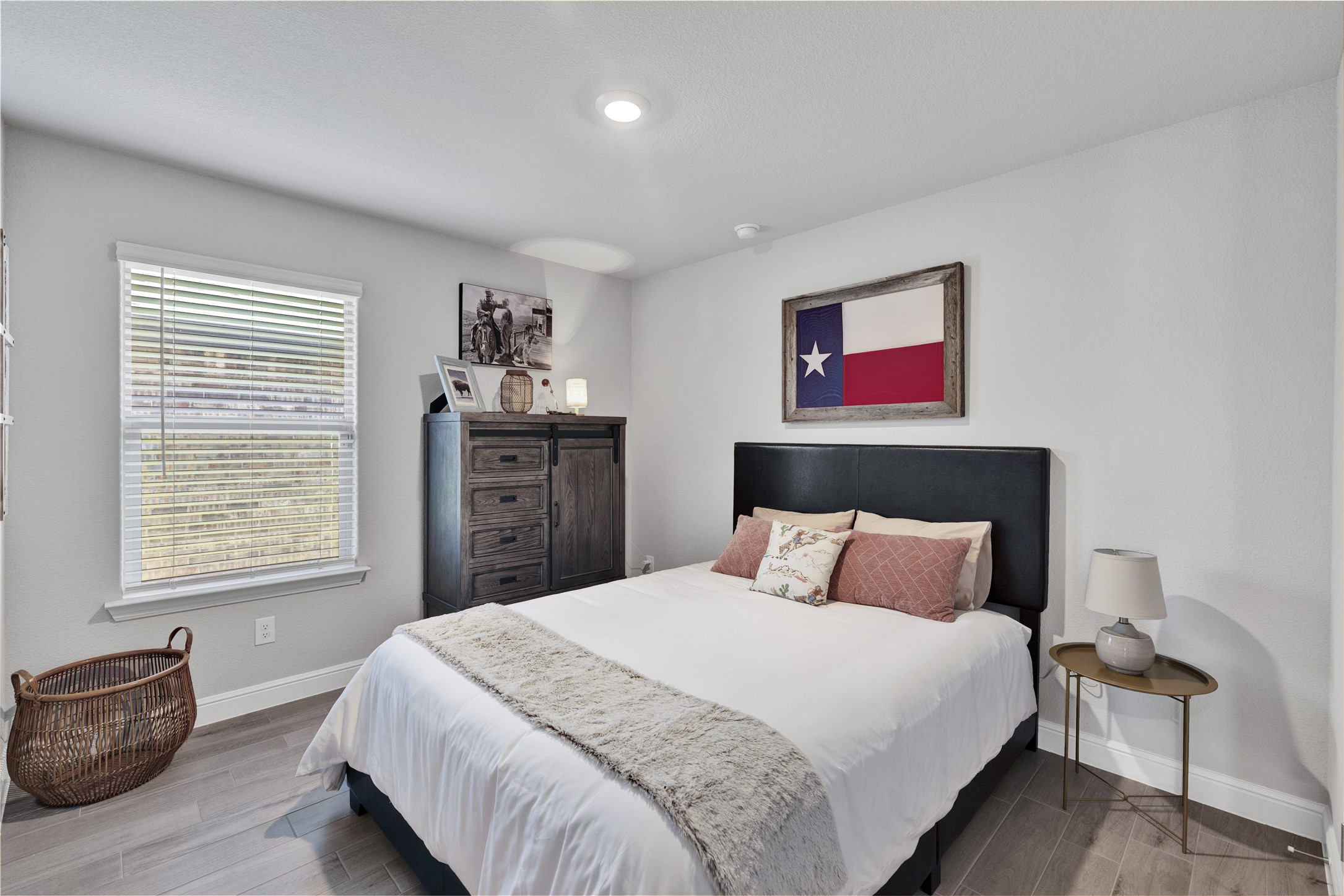 321 Valentine Court