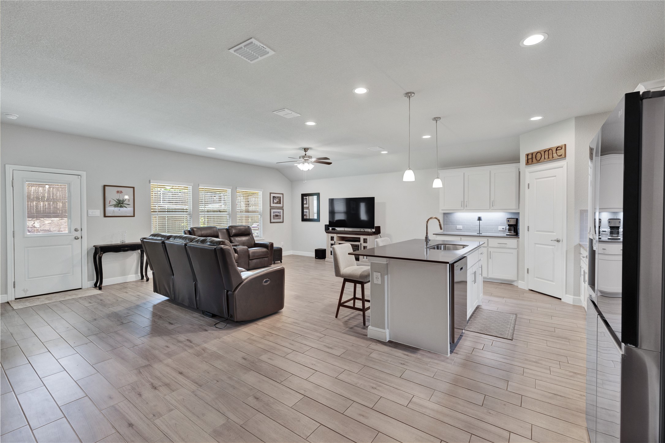 321 Valentine Court