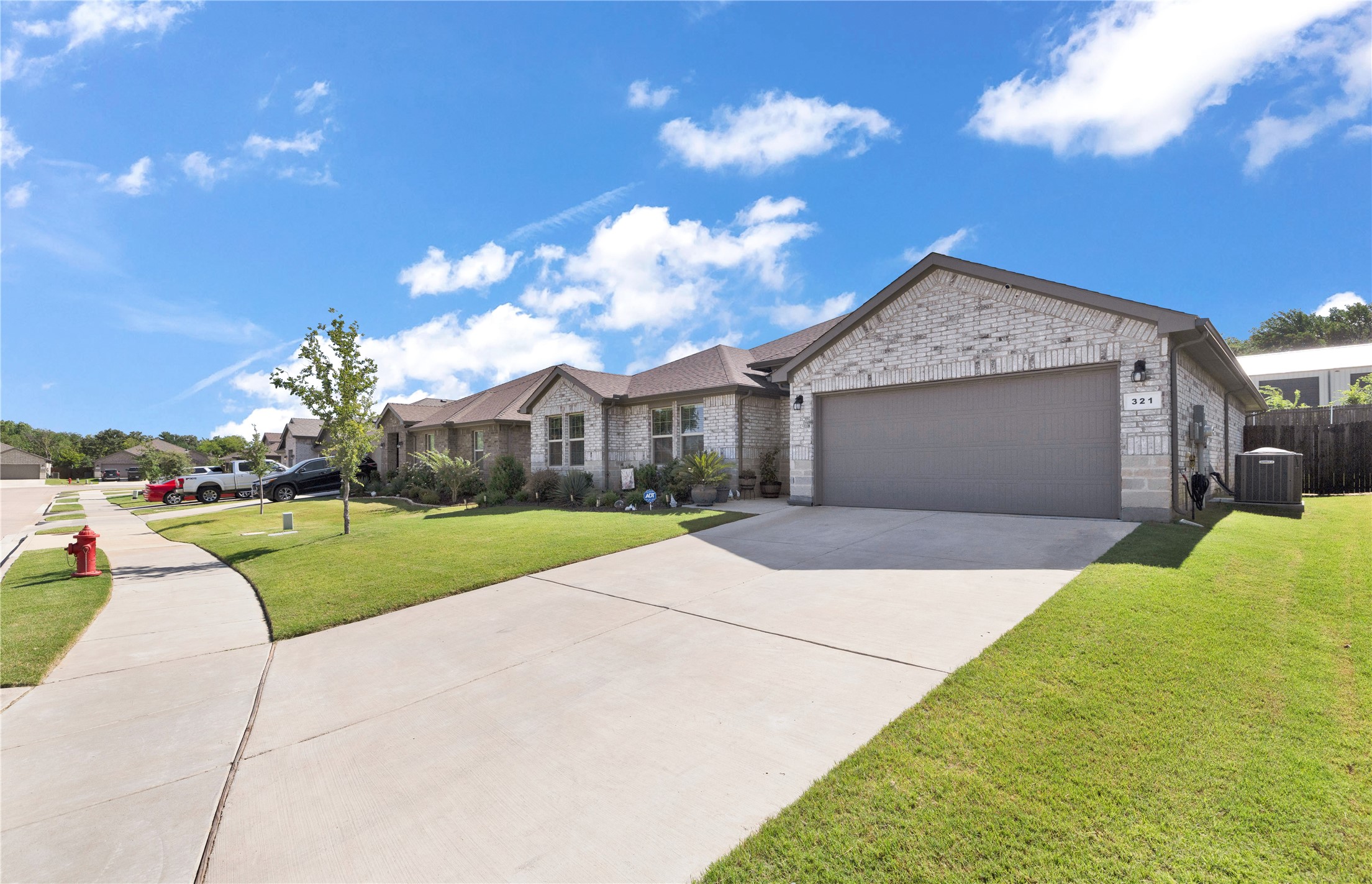321 Valentine Court